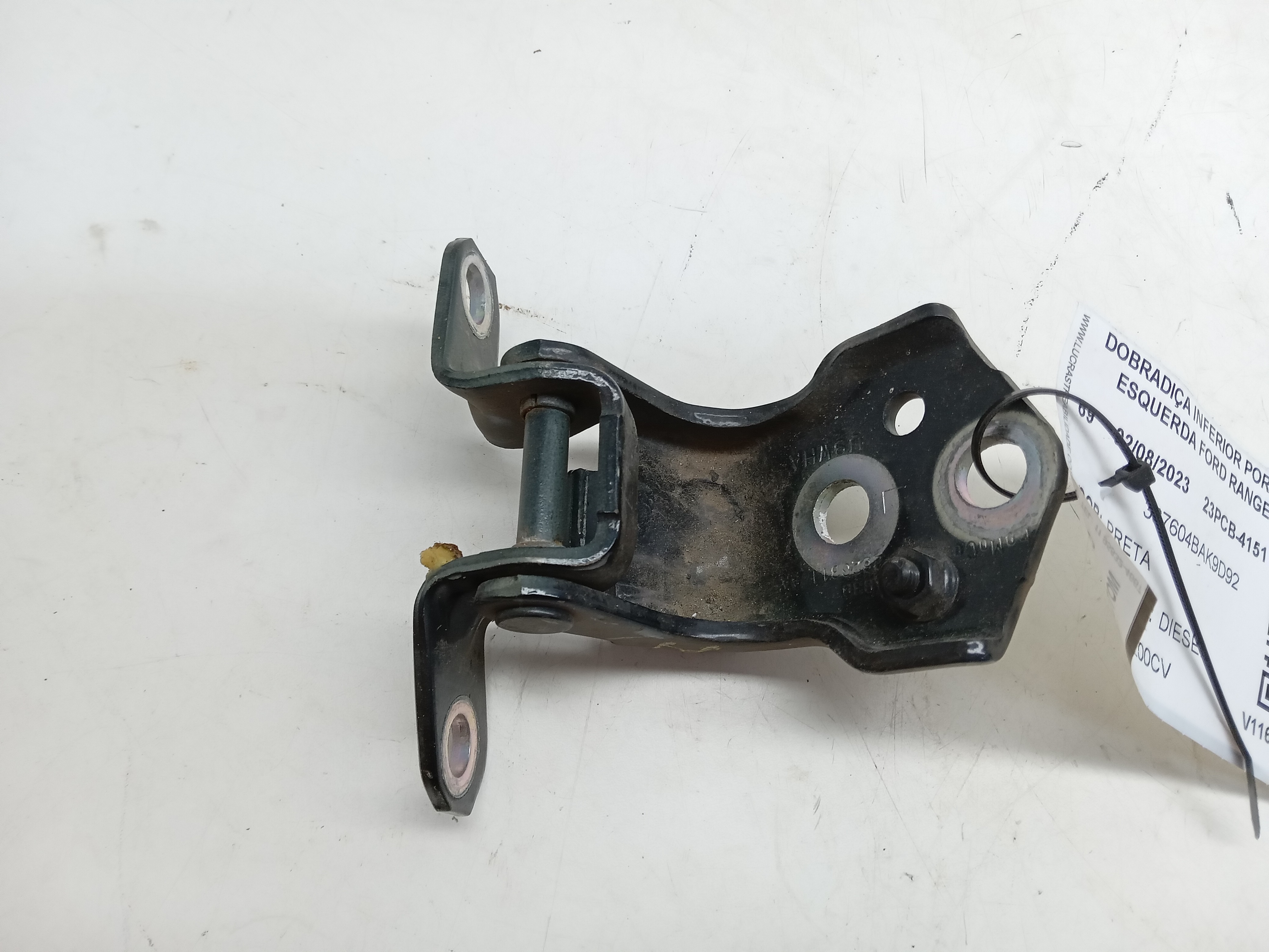DOBRADIÇA INFERIOR PORTA TRAS LE FORD RANGER CD 2016 1