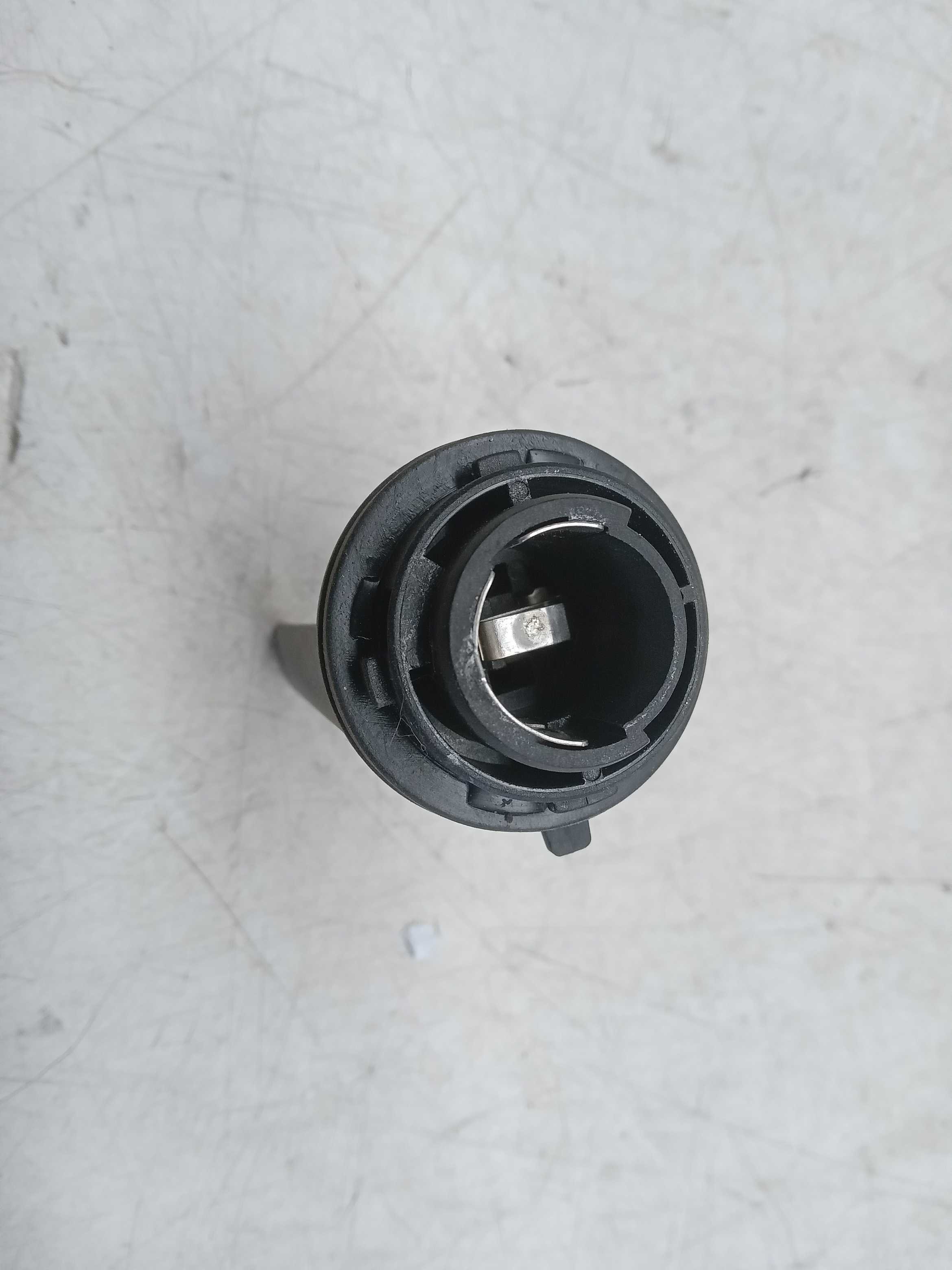 SOQUETE FAROL DIREITO Renault Sandero Stepway 2012 2
