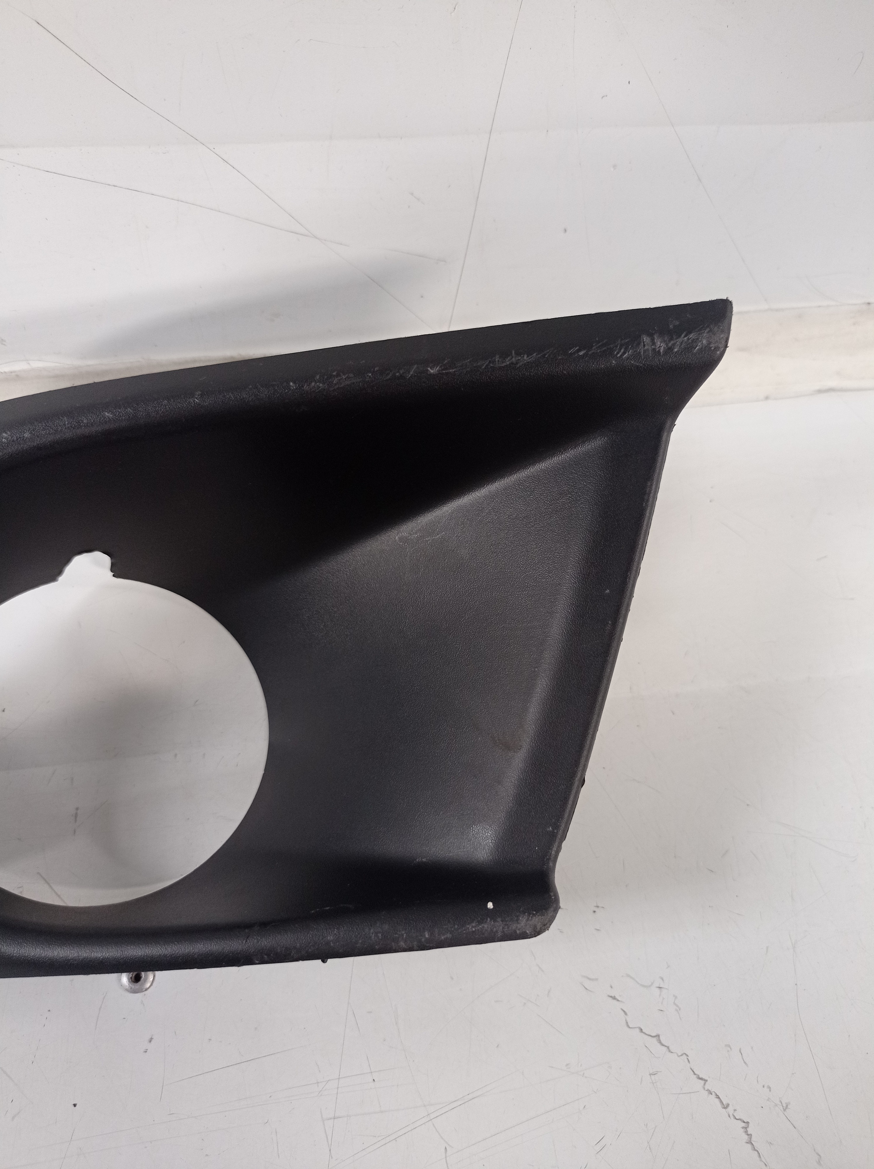 94757854 Moldura Direita Farol Milha Gm Onix Prisma 2019 2