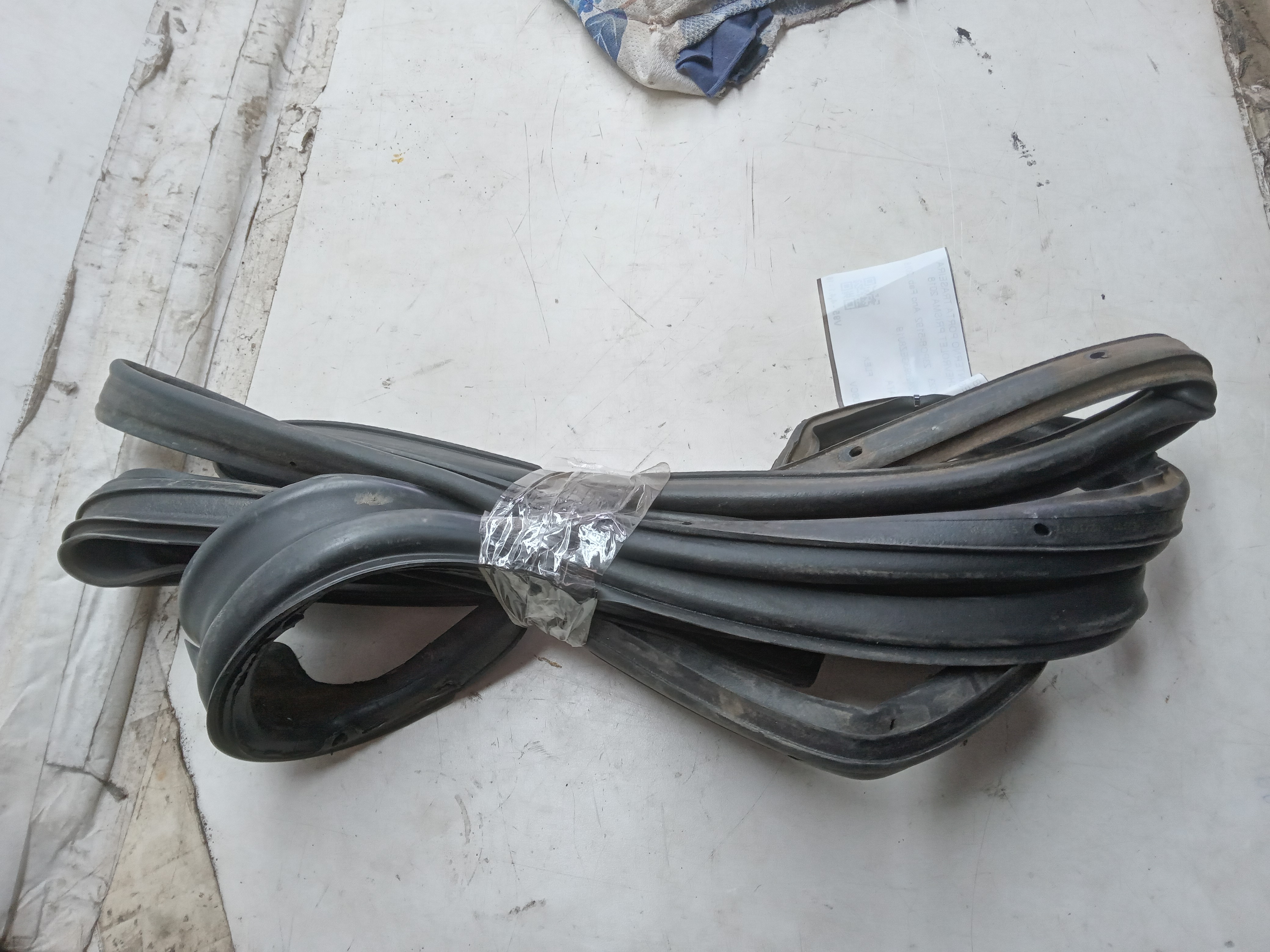 BORRACHA INTERNO PORTA TRASEIRA LE CHEVROLET PRISMA 2018 2