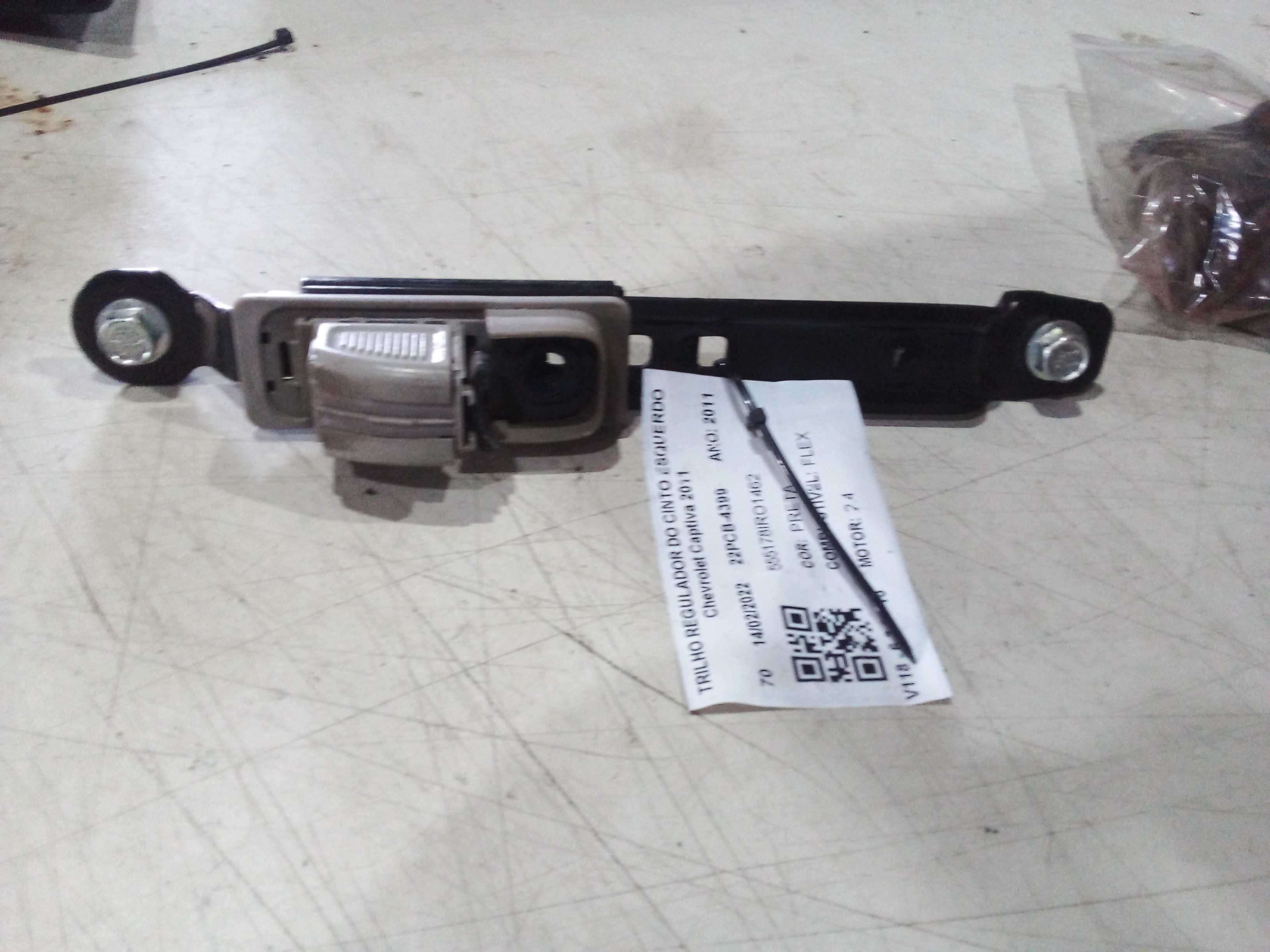 TRILHO REGULADOR DO CINTO ESQUERDO Chevrolet Captiva 2011 2