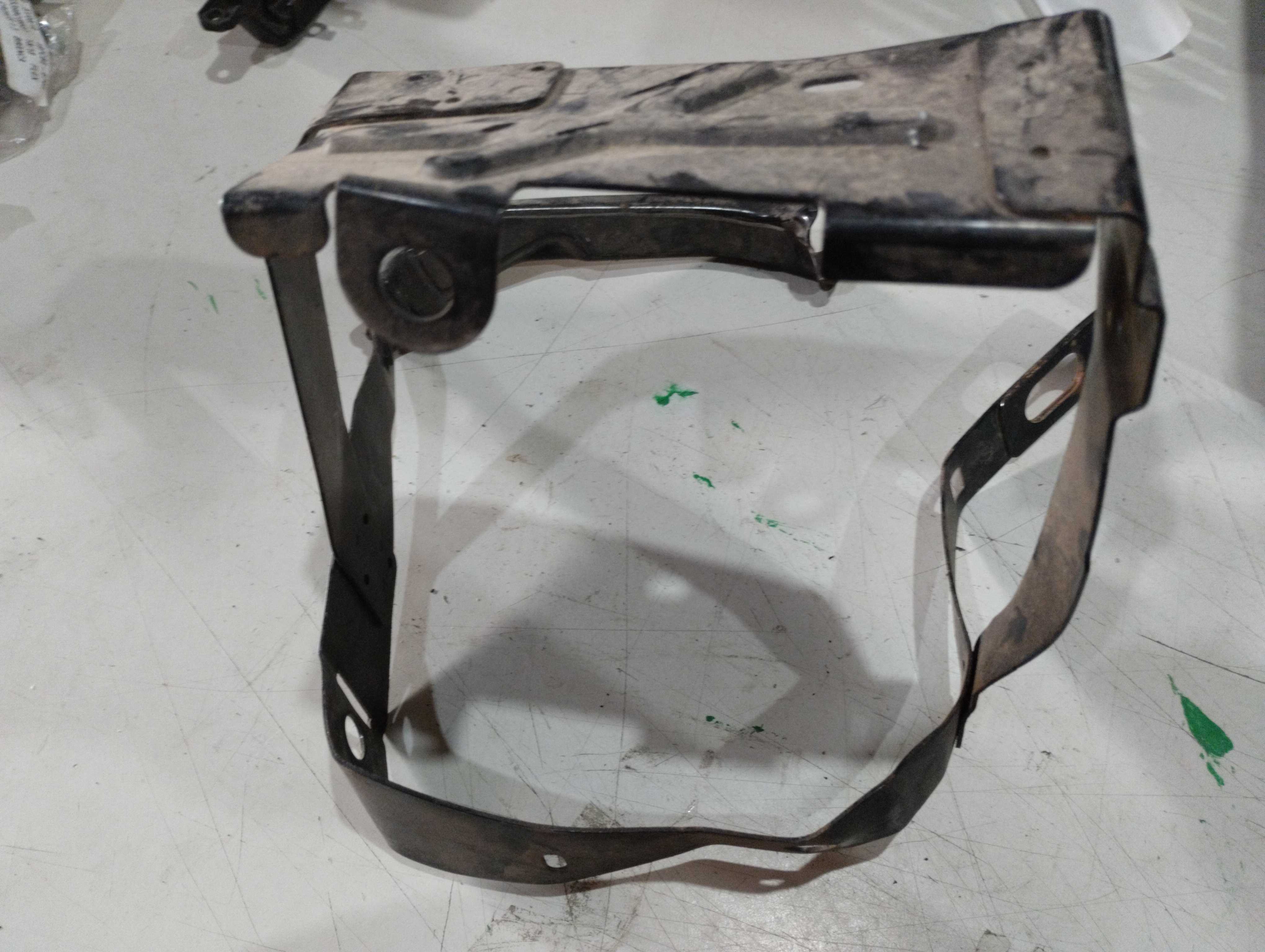 Suporte caixa bateria Gm Cruze 2012