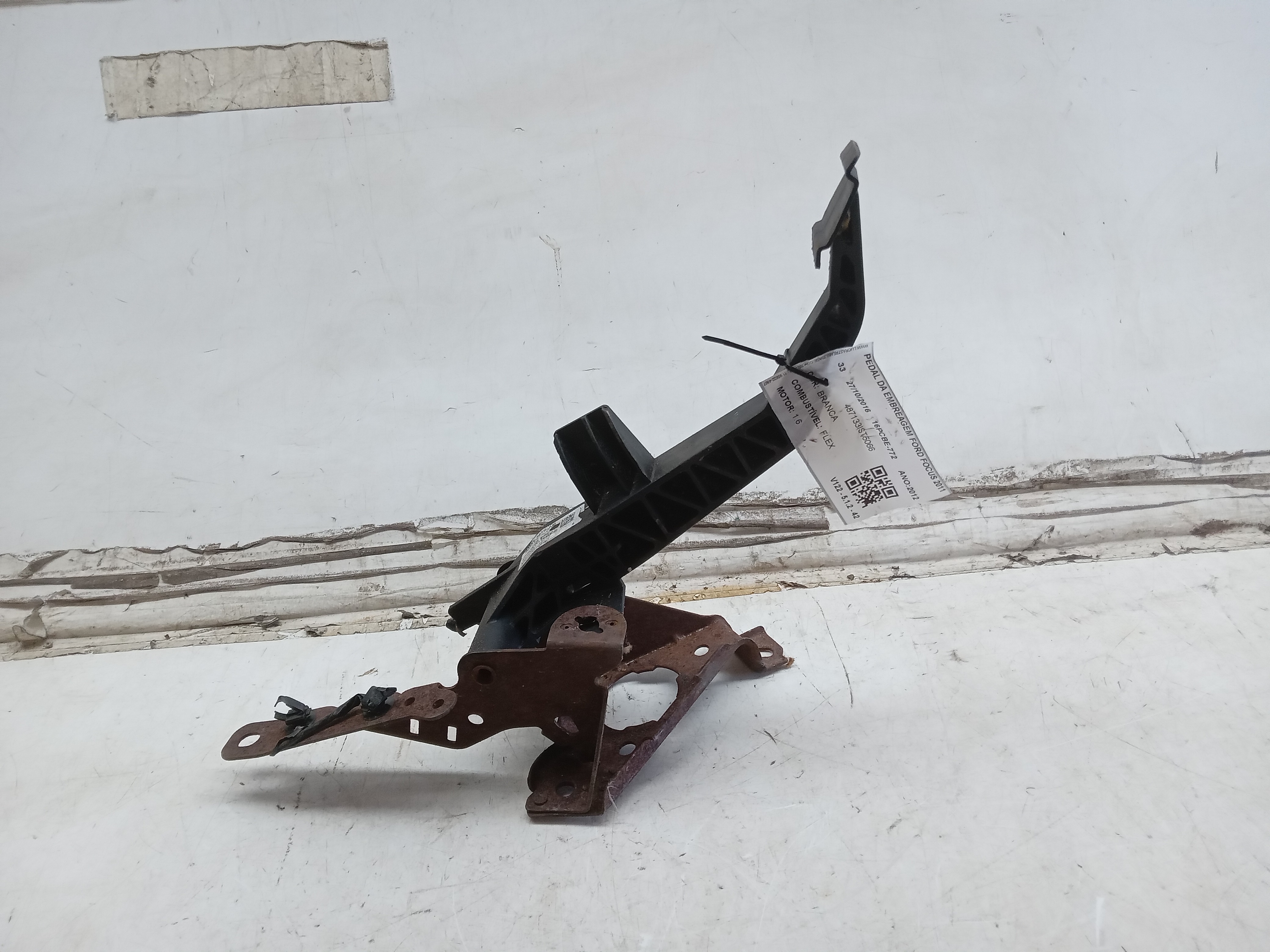 PEDAL EMBREAGEM FORD FOCUS 2011 1