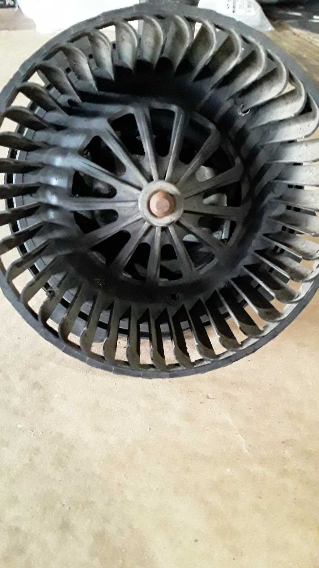 Y7204001 Motor Ar Forçado Renault Sandero Gtl 2012/2013 4
