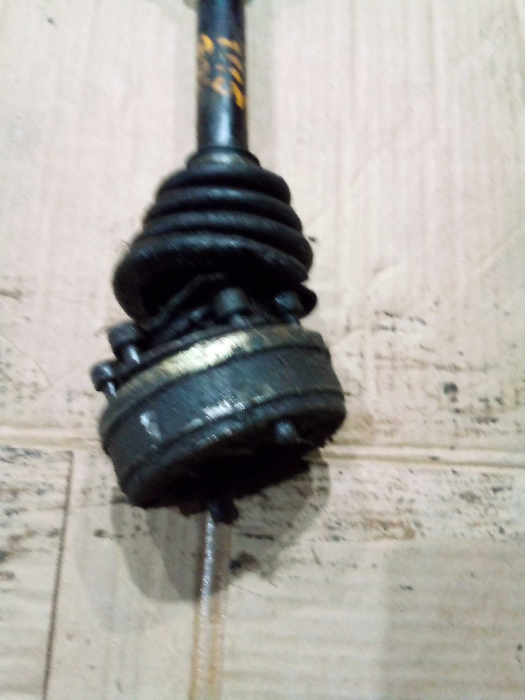 Semi-eixo VW gol 1.0 lado direito 1999 3