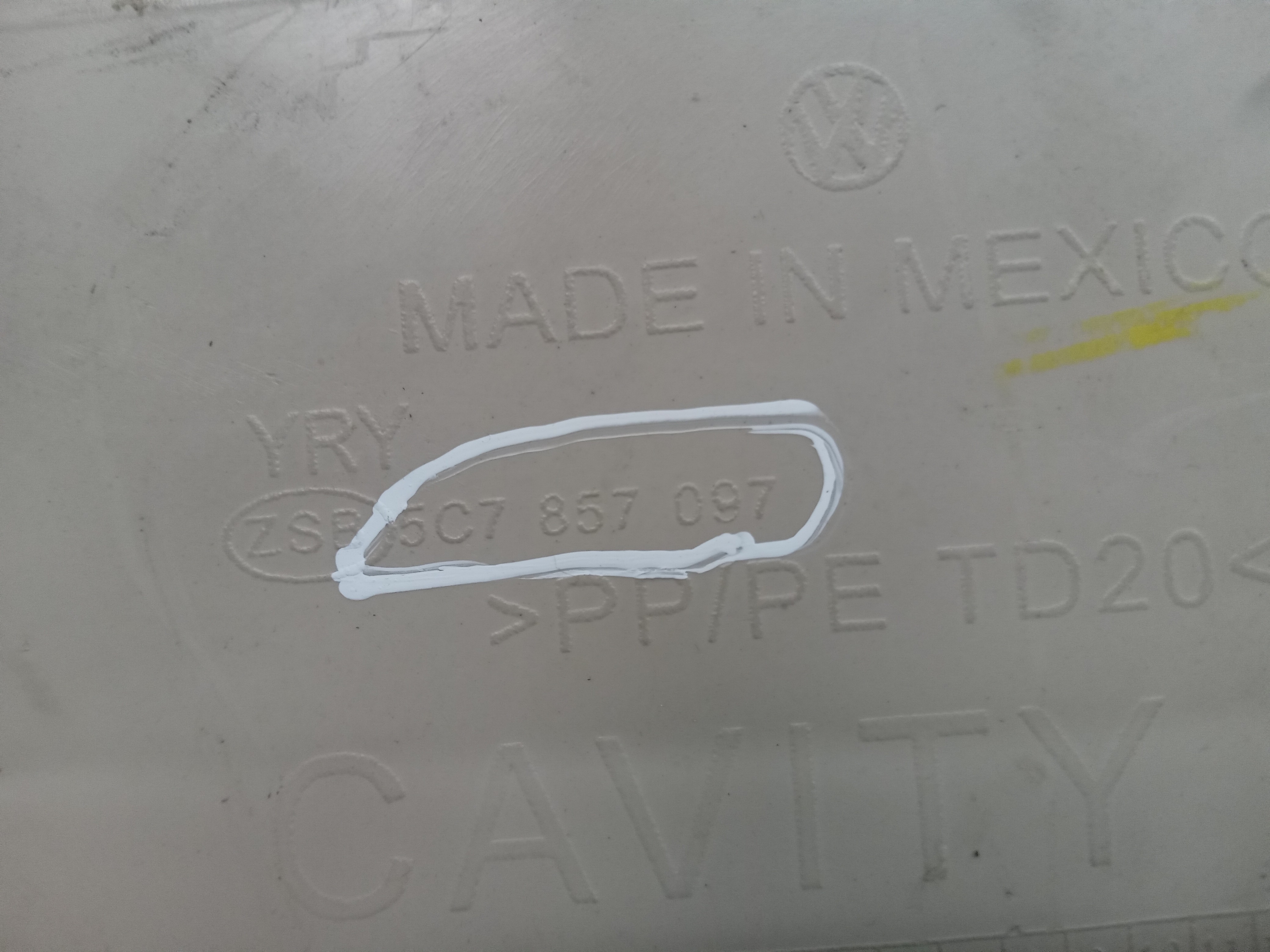PORTA LUVAS VW JETTA 2013 3