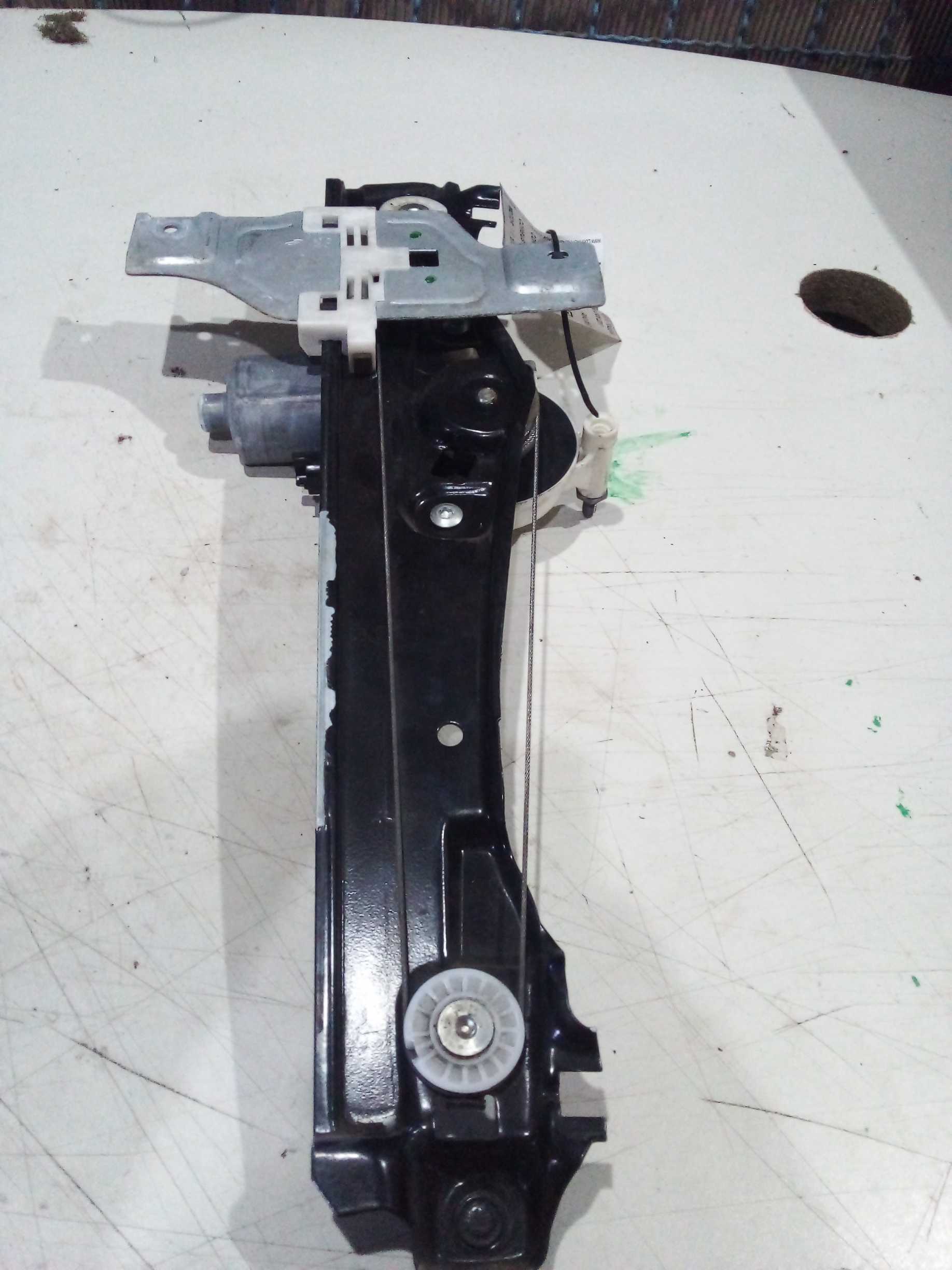MÁQUINA DE VIDRO PORTA TRAS DIR Peugeot 2008 2017 9803018780 2
