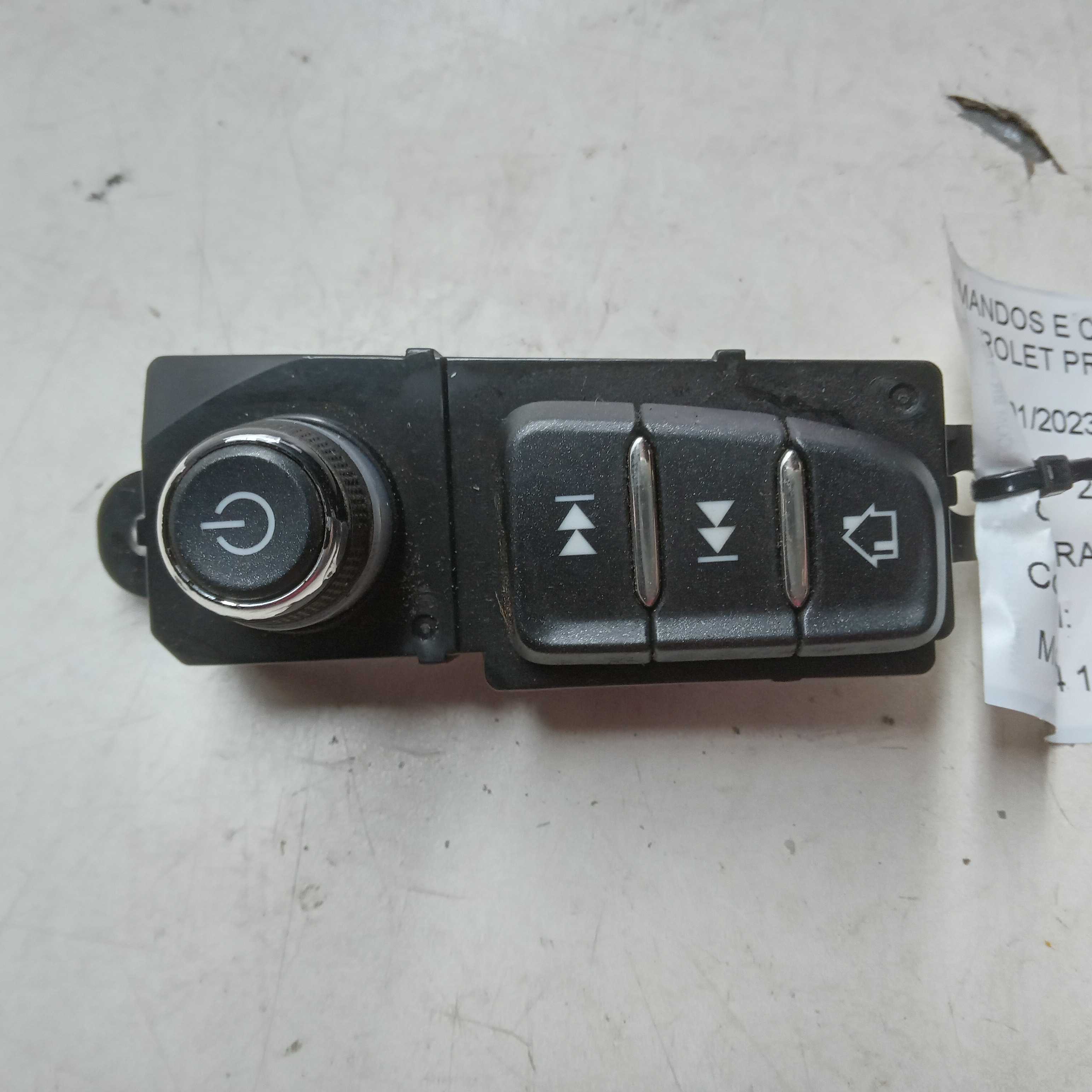 COMANDOS E CONTROLES DO SOM CHEVROLET PRISMA 2018 1