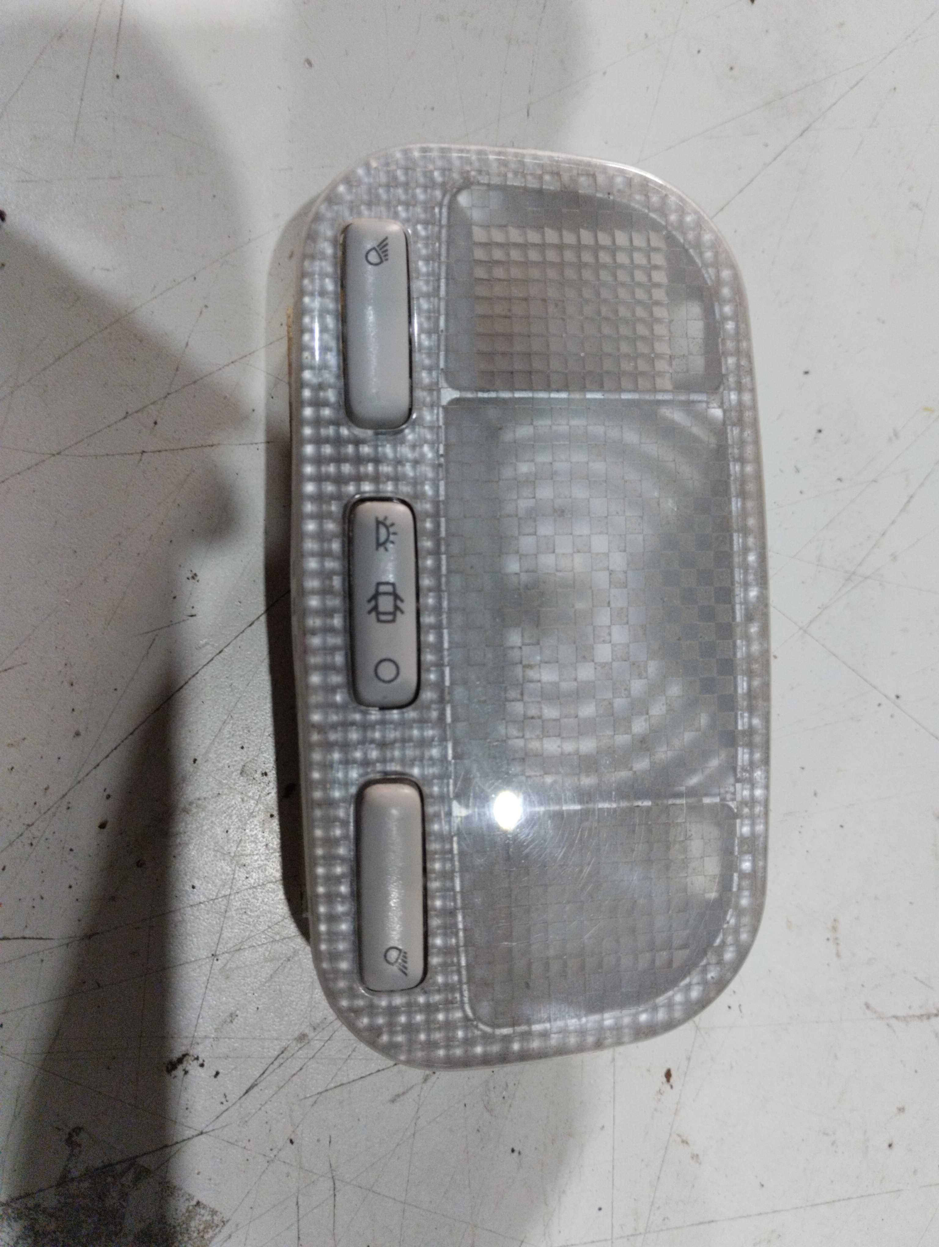 LUZ DE TETO CENTRAL Citroën C4 2010 2