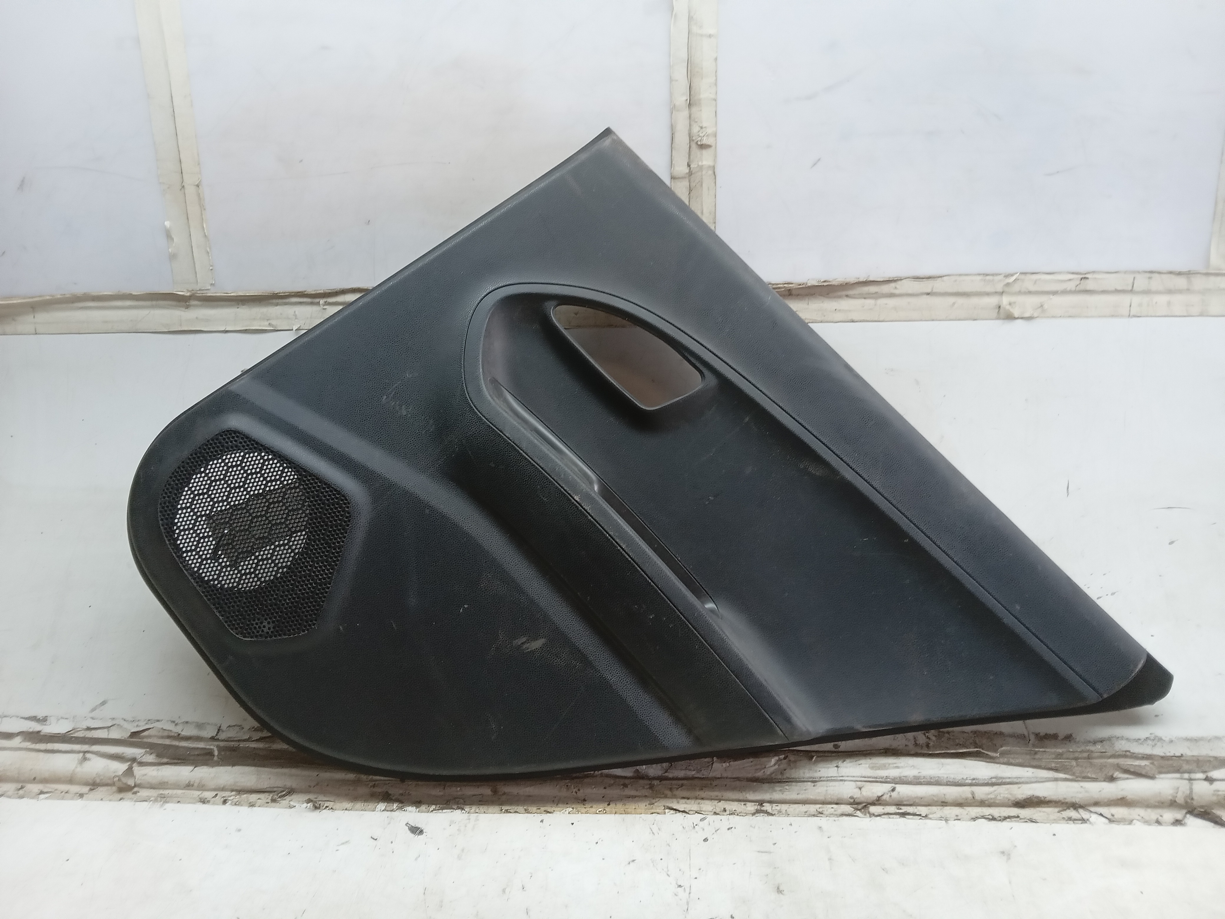 FORRO PORTA TRAS LD KIA PICANTO 2014 1