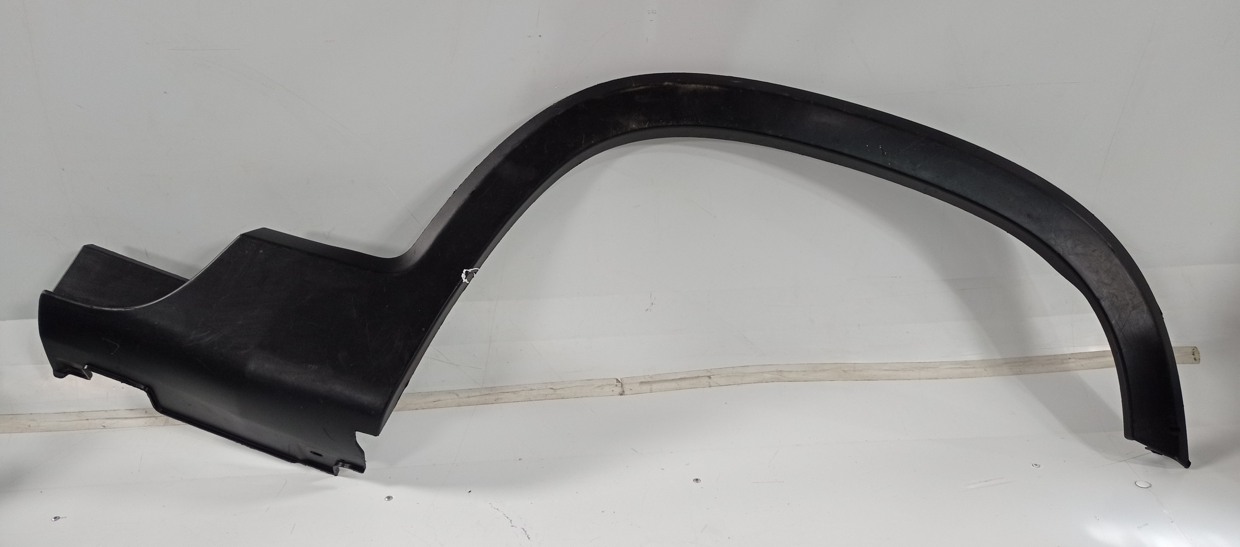 1002216290 Friso Moldura Traseira Direita Fiat Toro 2016 Preto