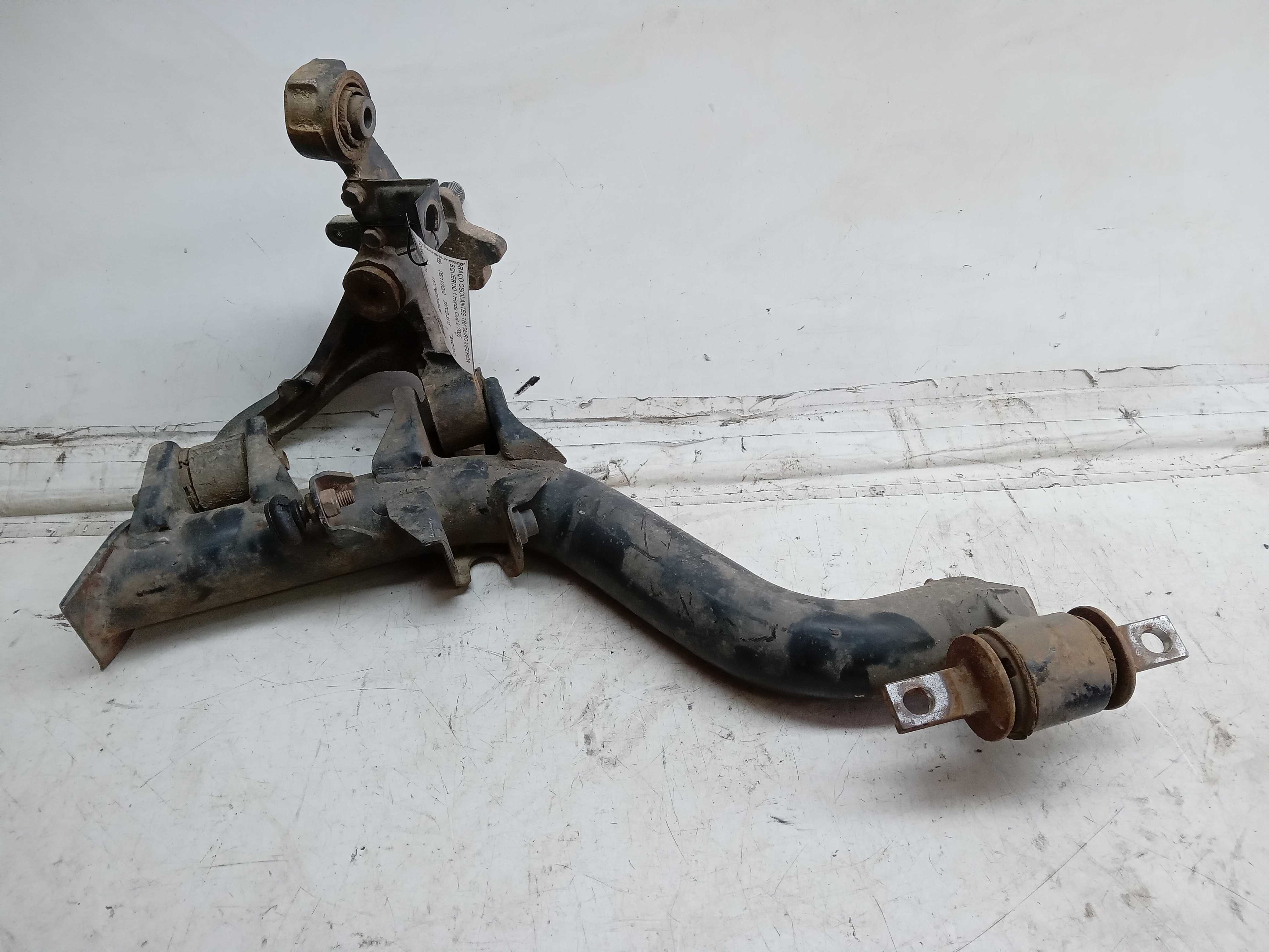 BANDEJA BALANÇA SUSPENSÃO TRAS LE HONDA CIVIC 2005 1