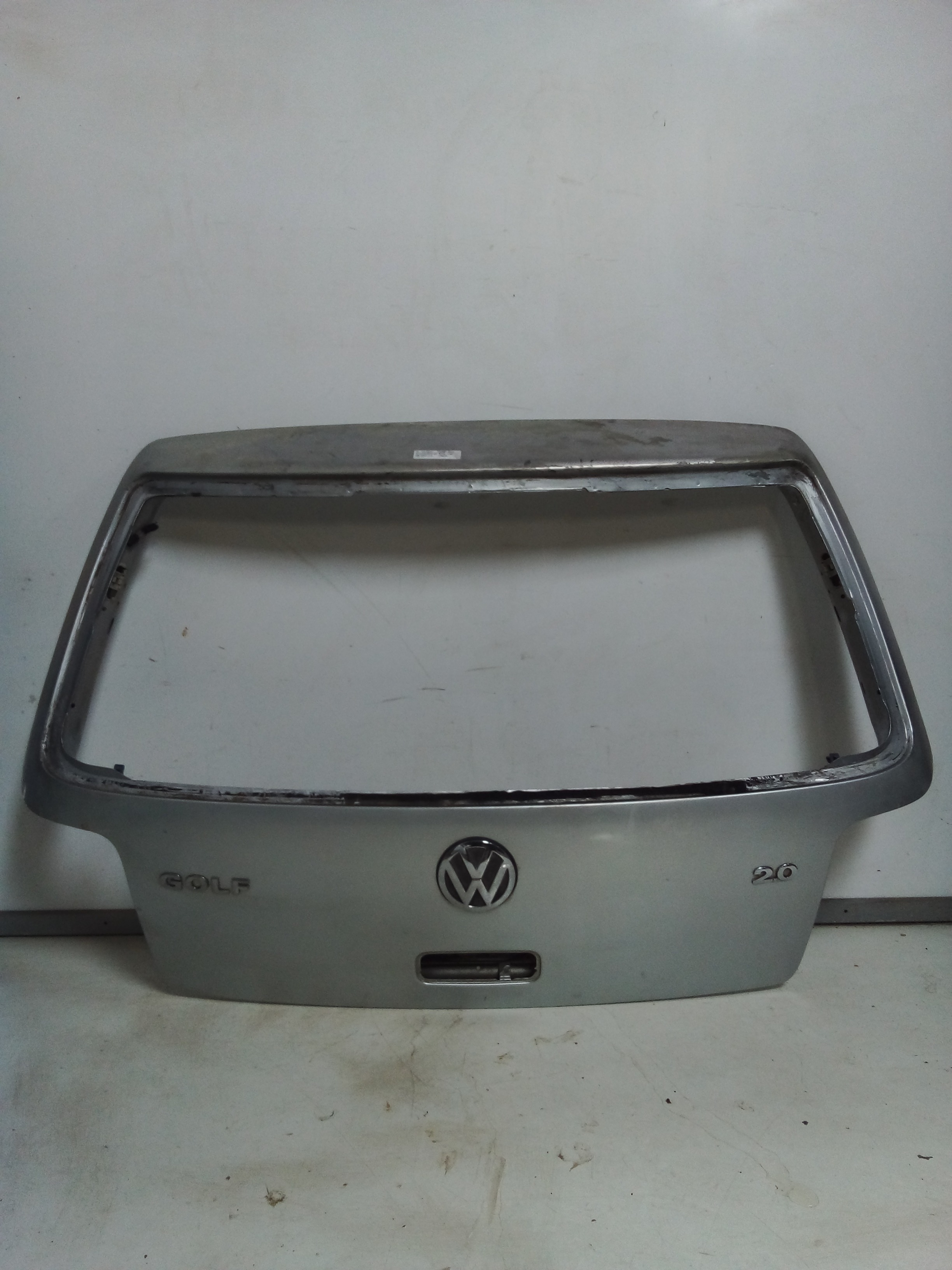 Tampa Traseira Volkswagen Golf 2003 Para Recuperar 2
