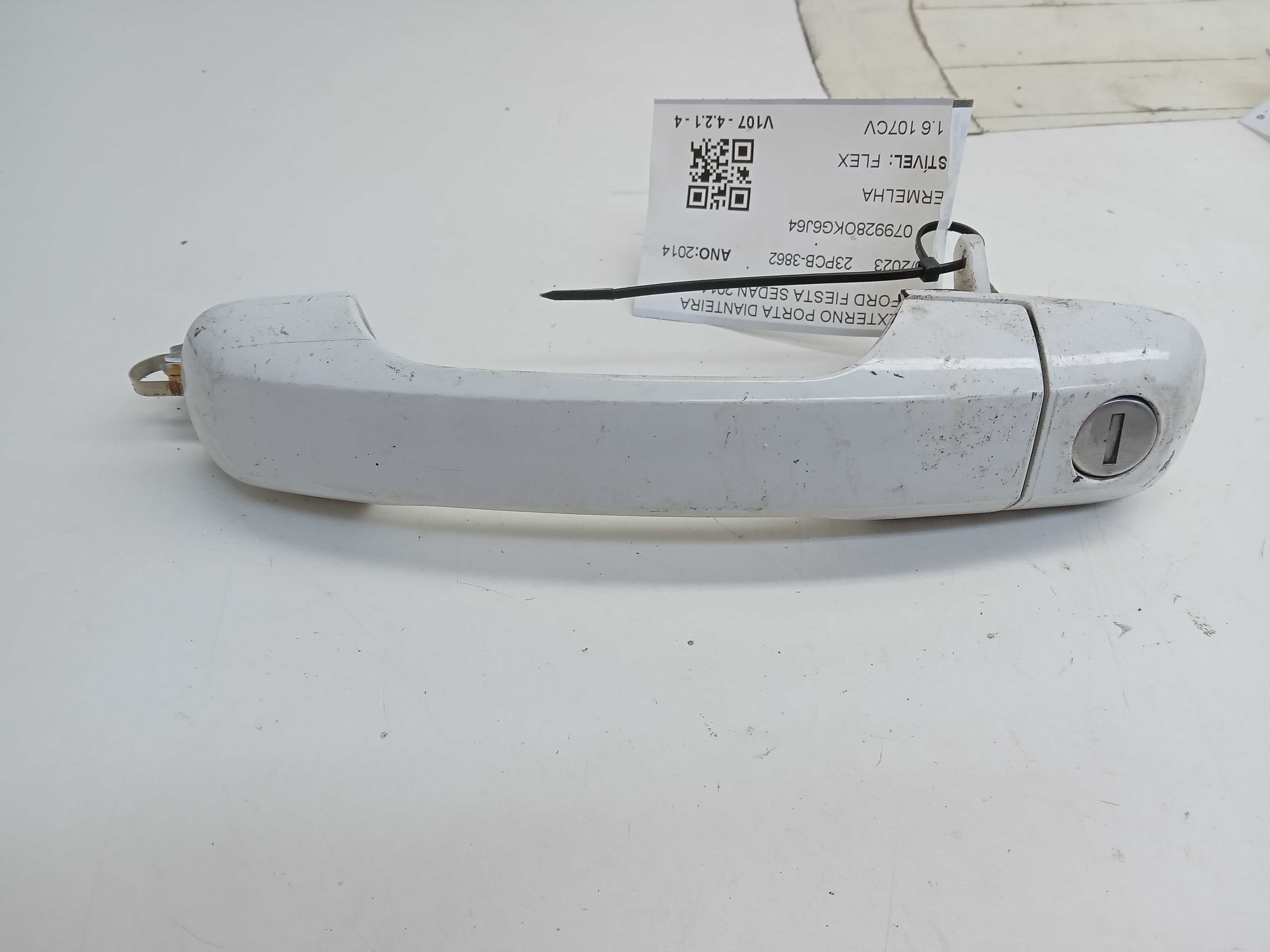 MAÇANETA EXTERNA PORTA DIANTEIRA ESQUERDA FORD FIESTA 2014 1