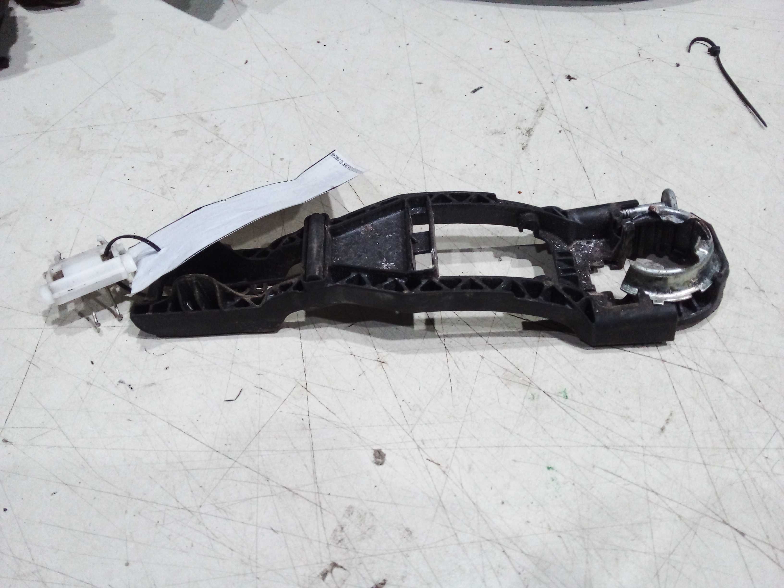 SUPORTE MAÇANETA PORTA DIANT DIREITA  Gol 2011 5u4837885 2