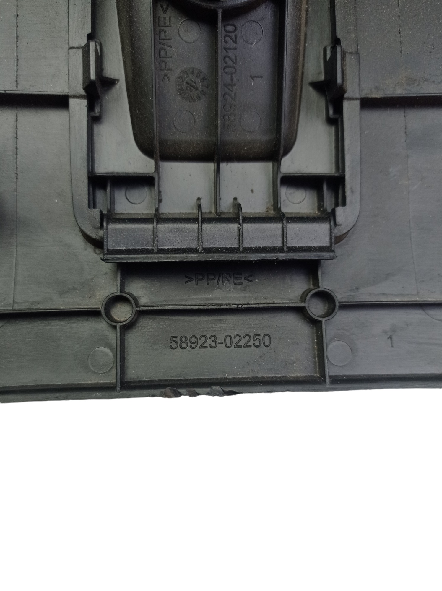 Moldura Console Tomada Corolla 2016 6