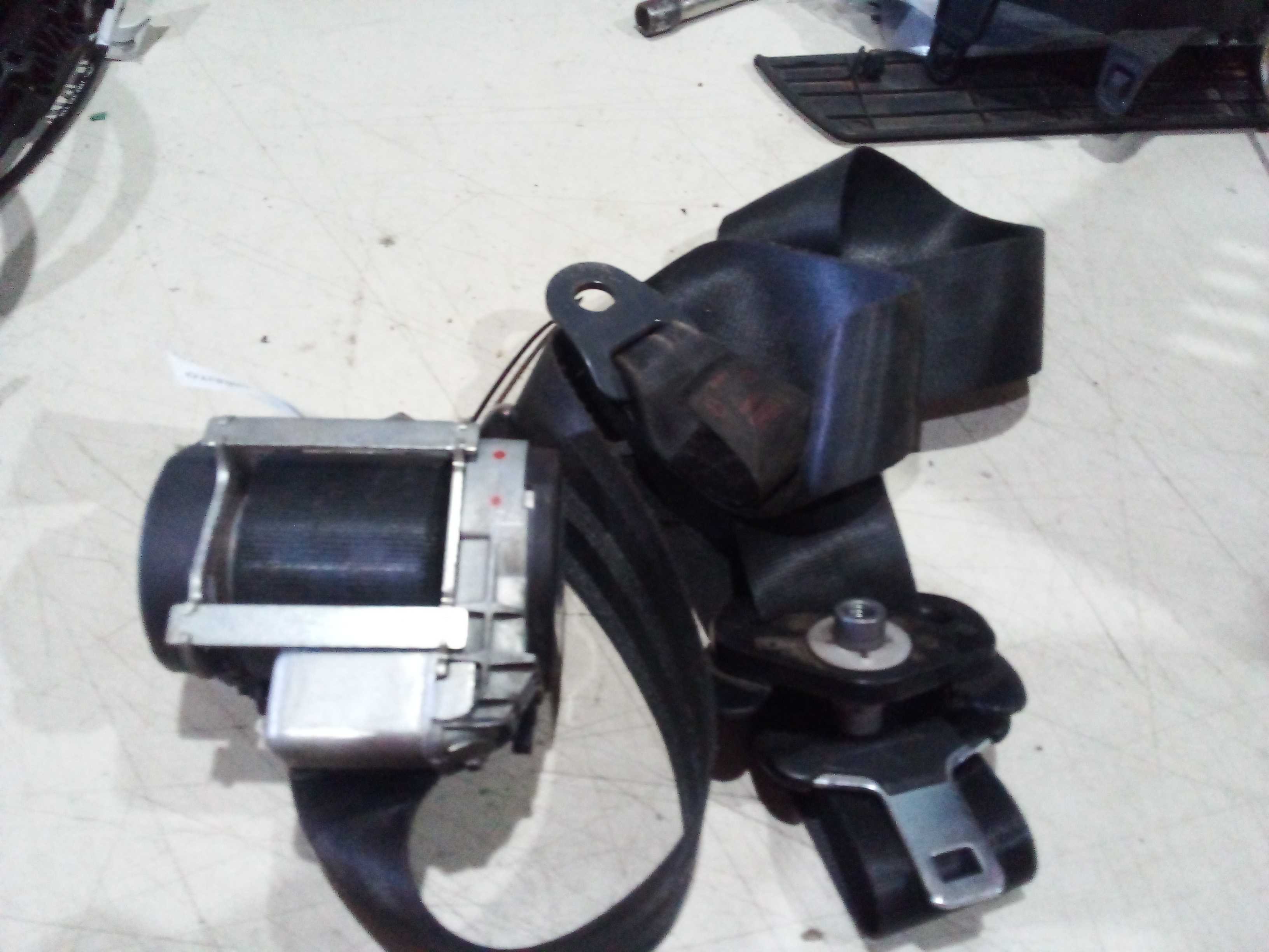 CINTO DE SEGURANÇA DIANTEIRO DIREITO Citroën C4 2010