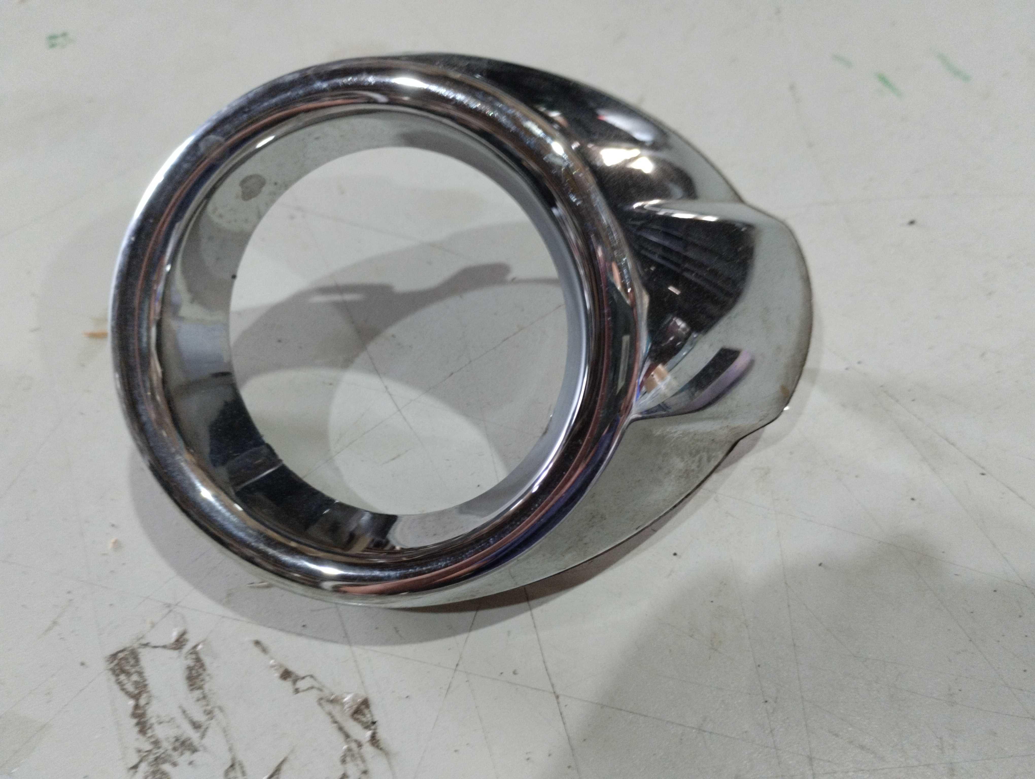 Moldura aro farol milha direito cromado Focus 2013 a 2015 1
