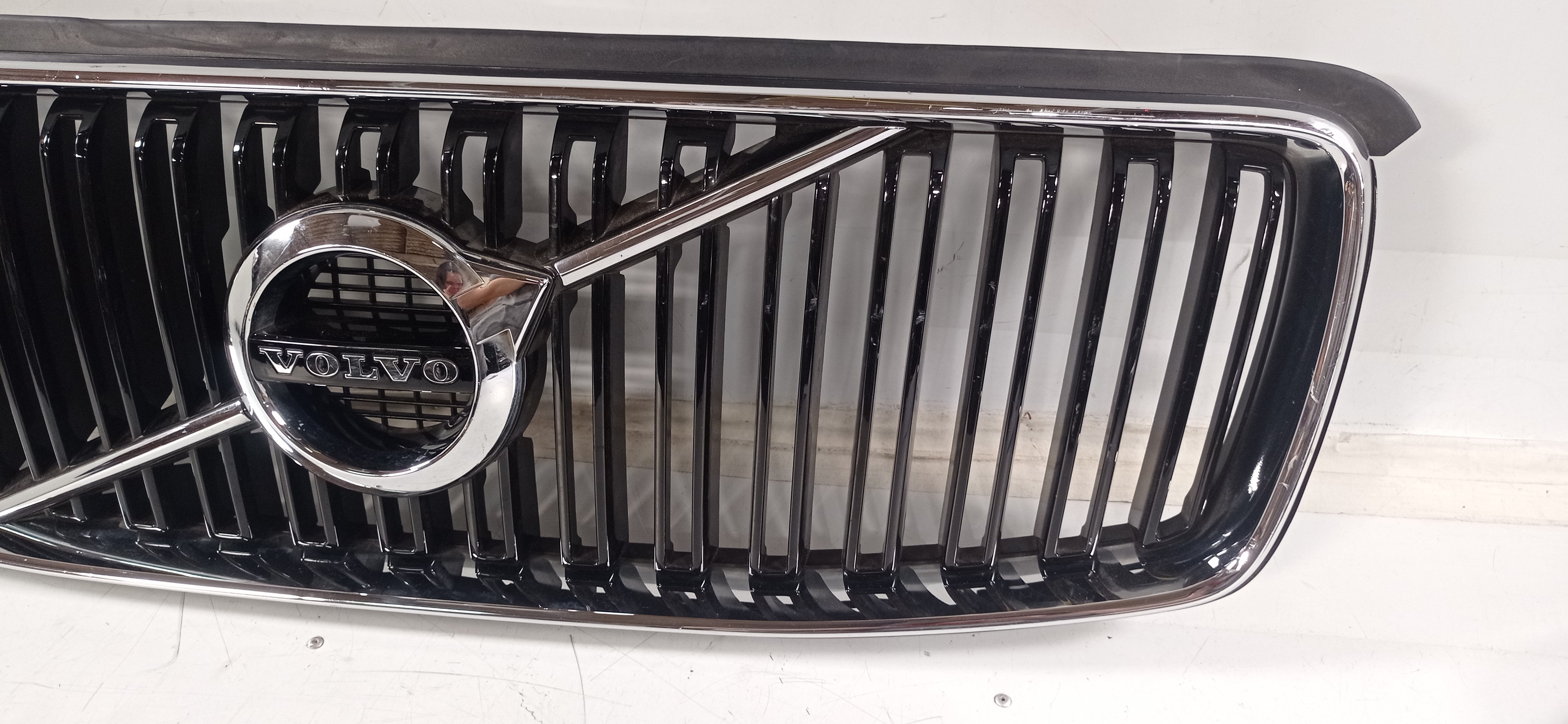 Grade Volvo Xc90 2016 A 2019 Com Detalhe 3