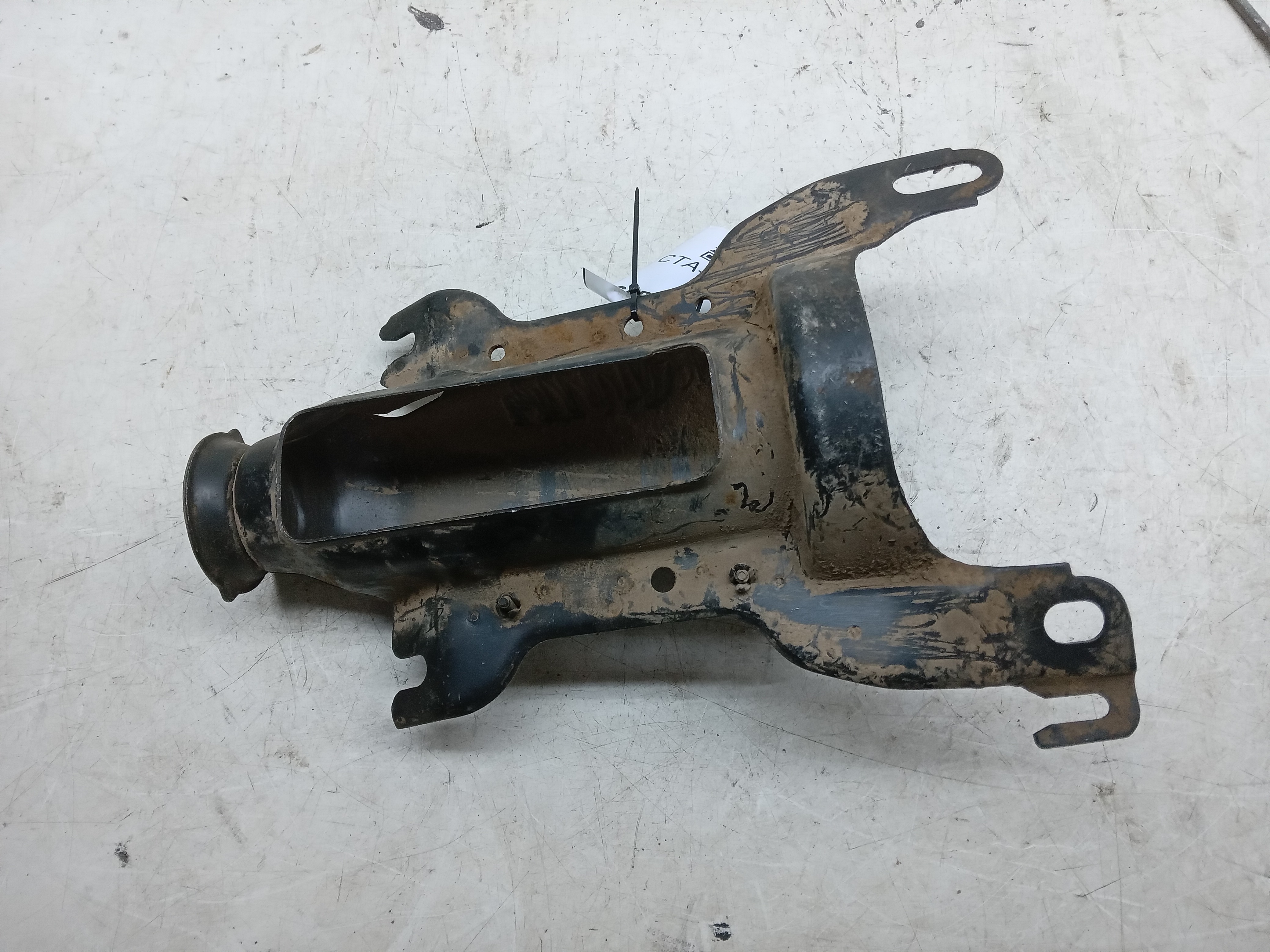 SUPORTE AMORTECEDOR TRASEIRO GM VECTRA 1999 2