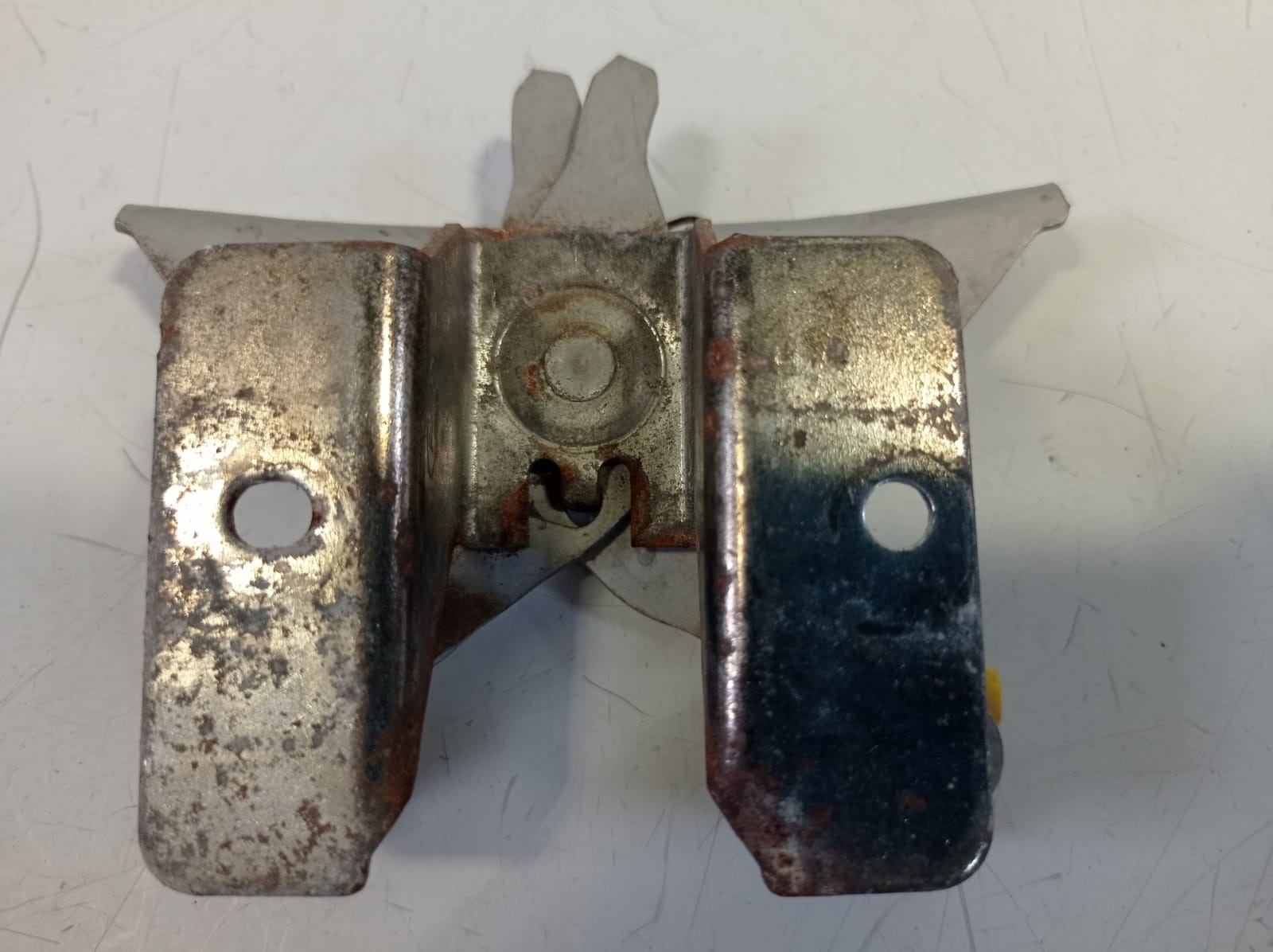 Fechadura Tampa Tras Caçamba Ford Ranger 1998 A 2012 Orig 2