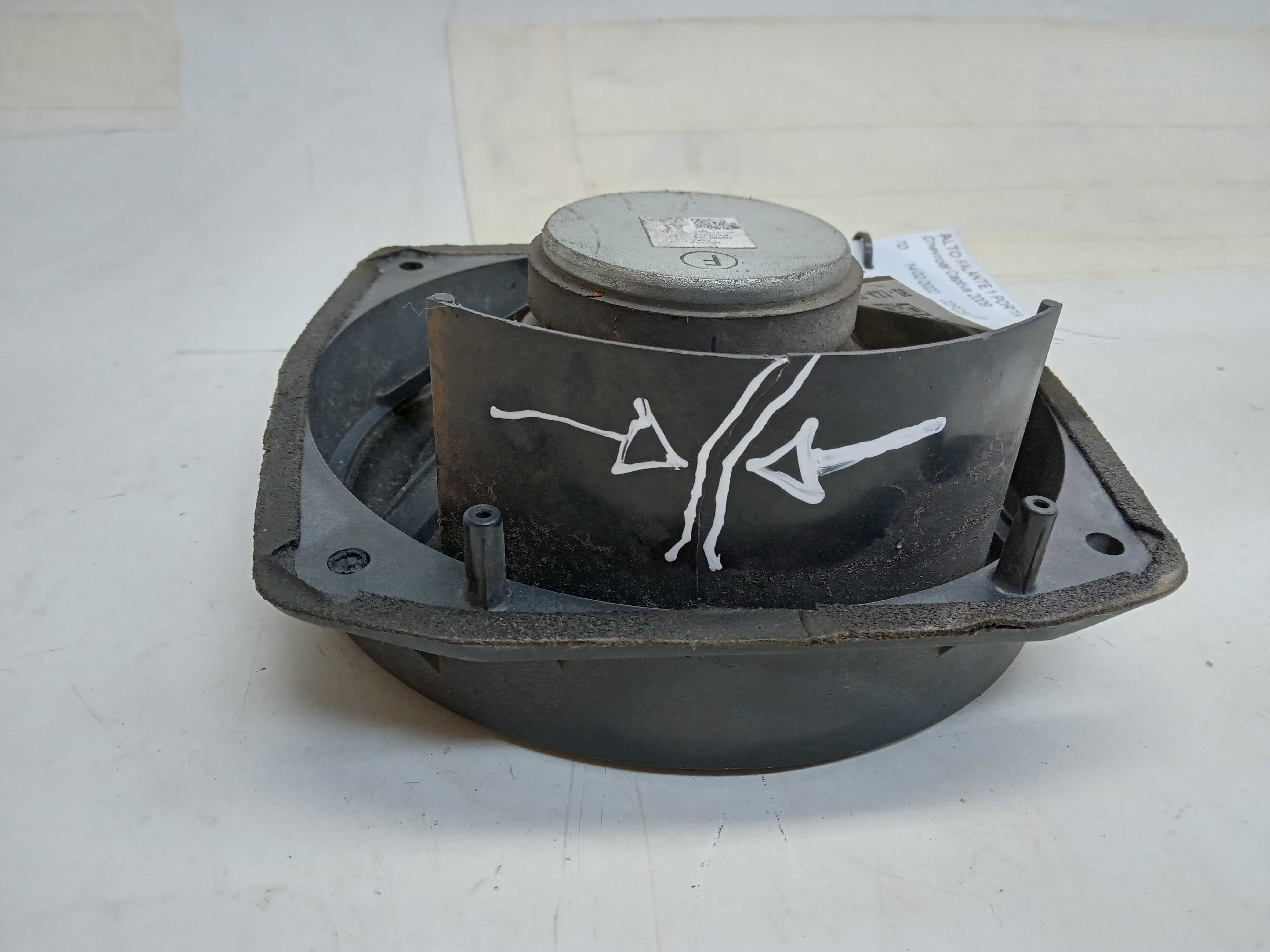 ALTO FALANTE PORTA TRASEIRA DIREITA Chevrolet Captiva 2009 2
