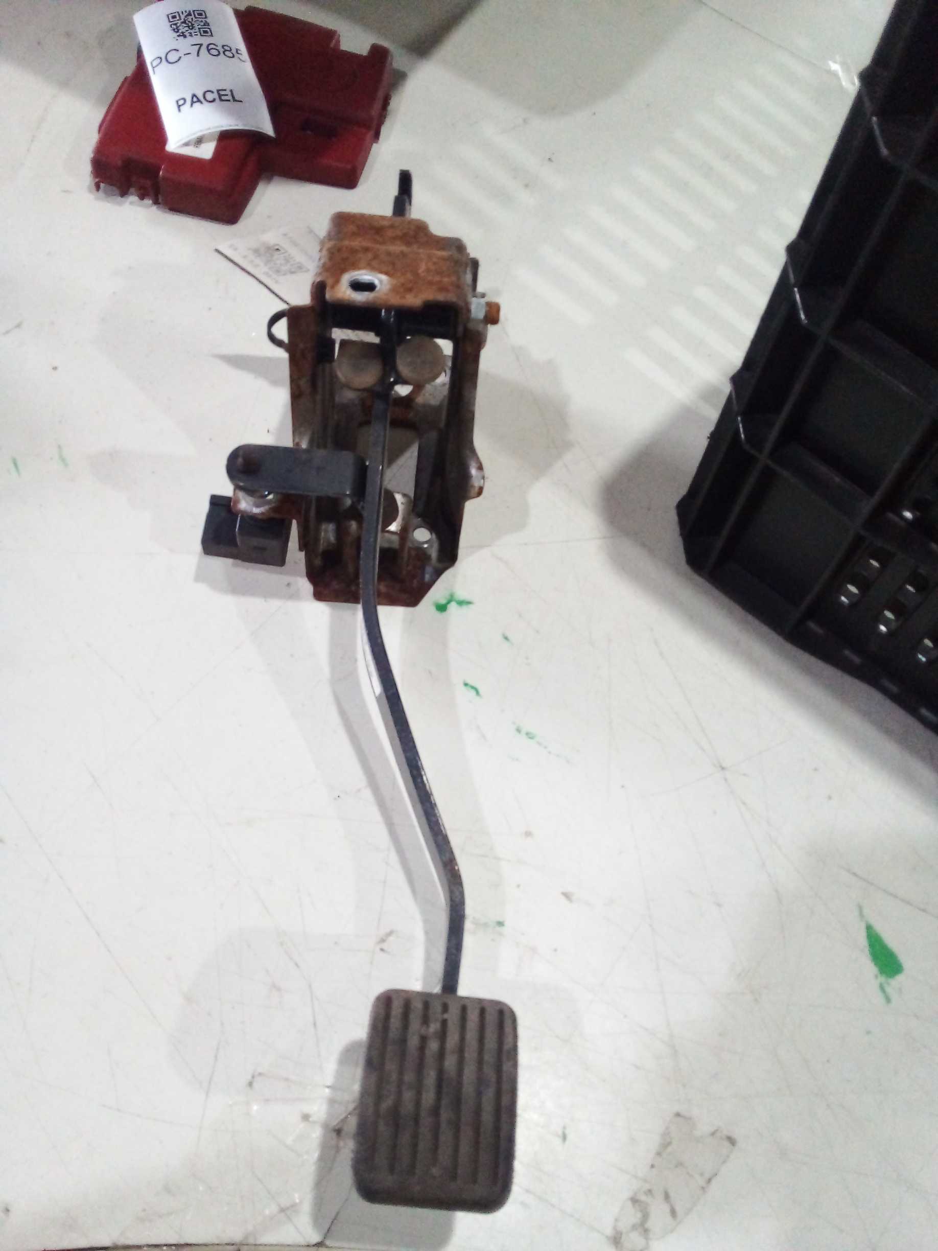 Pedal embreagem kia picanto 2014 1