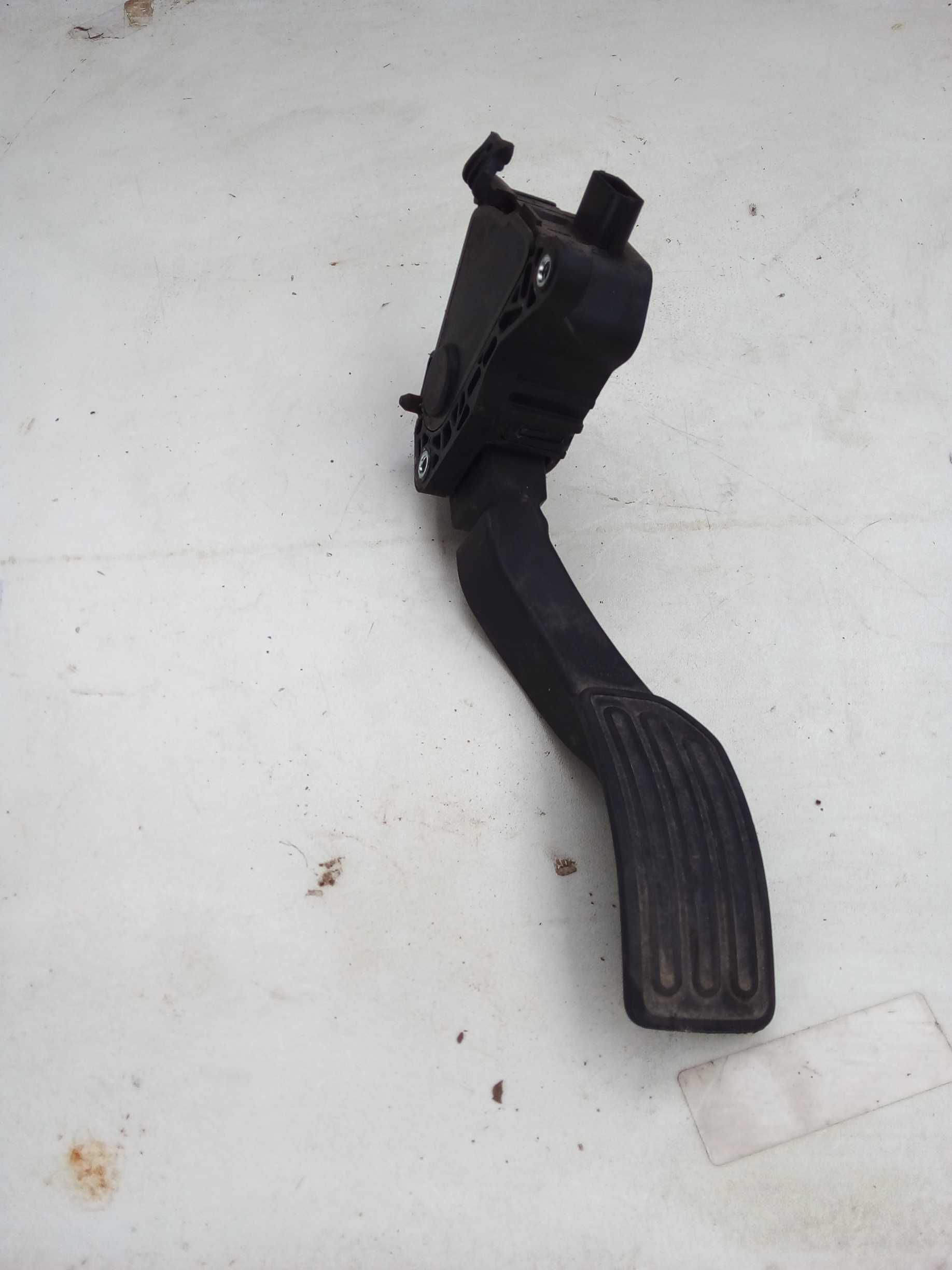 PEDAL ACELERADOR VERSA 2019 MOTOR 1.6 SV 180029KS0A 1