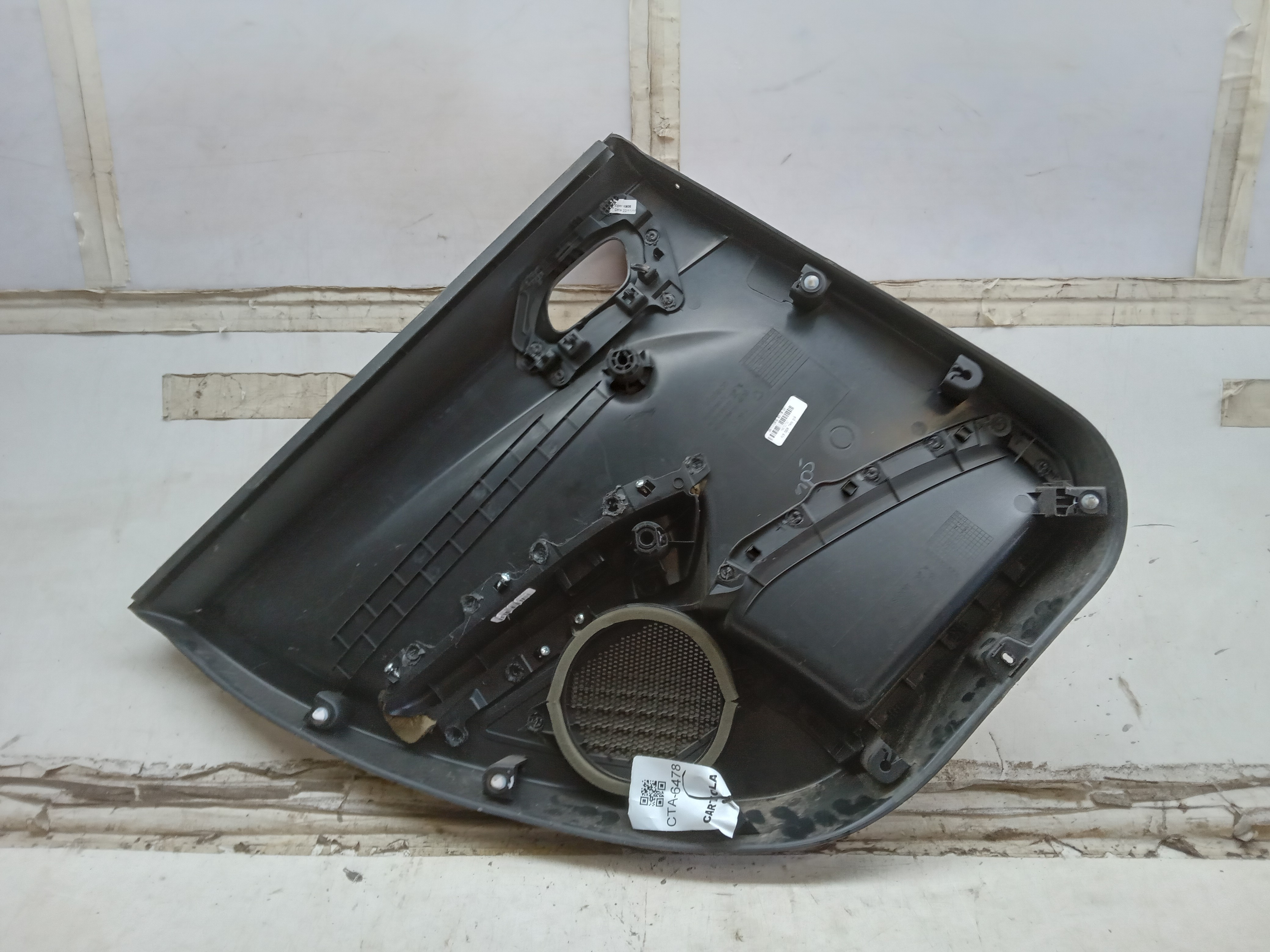 FORRO PORTA TRAS LD PEUGEOT 208 2016 2