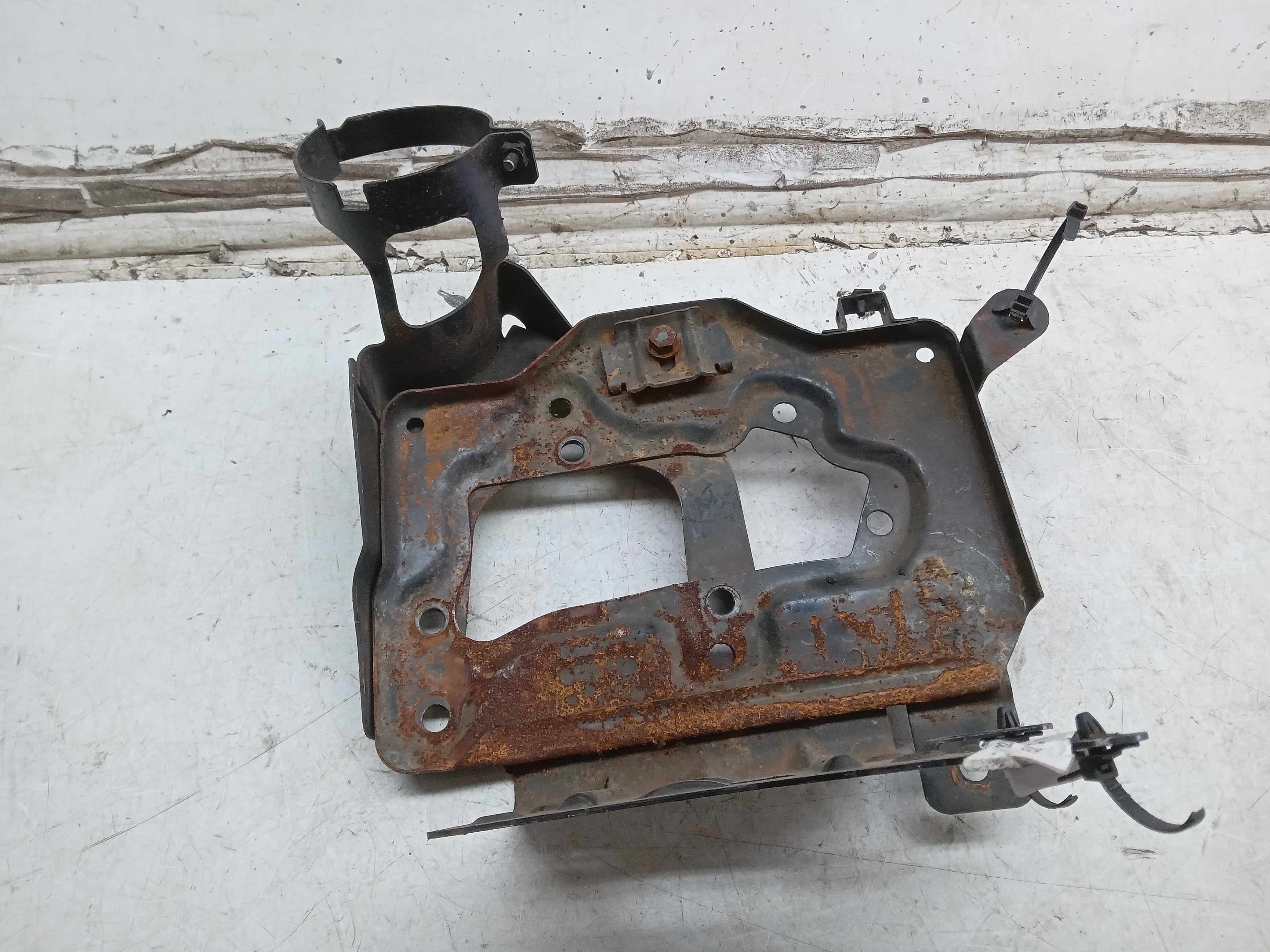 SUPORTE BATERIA GM ASTRA 2011 2