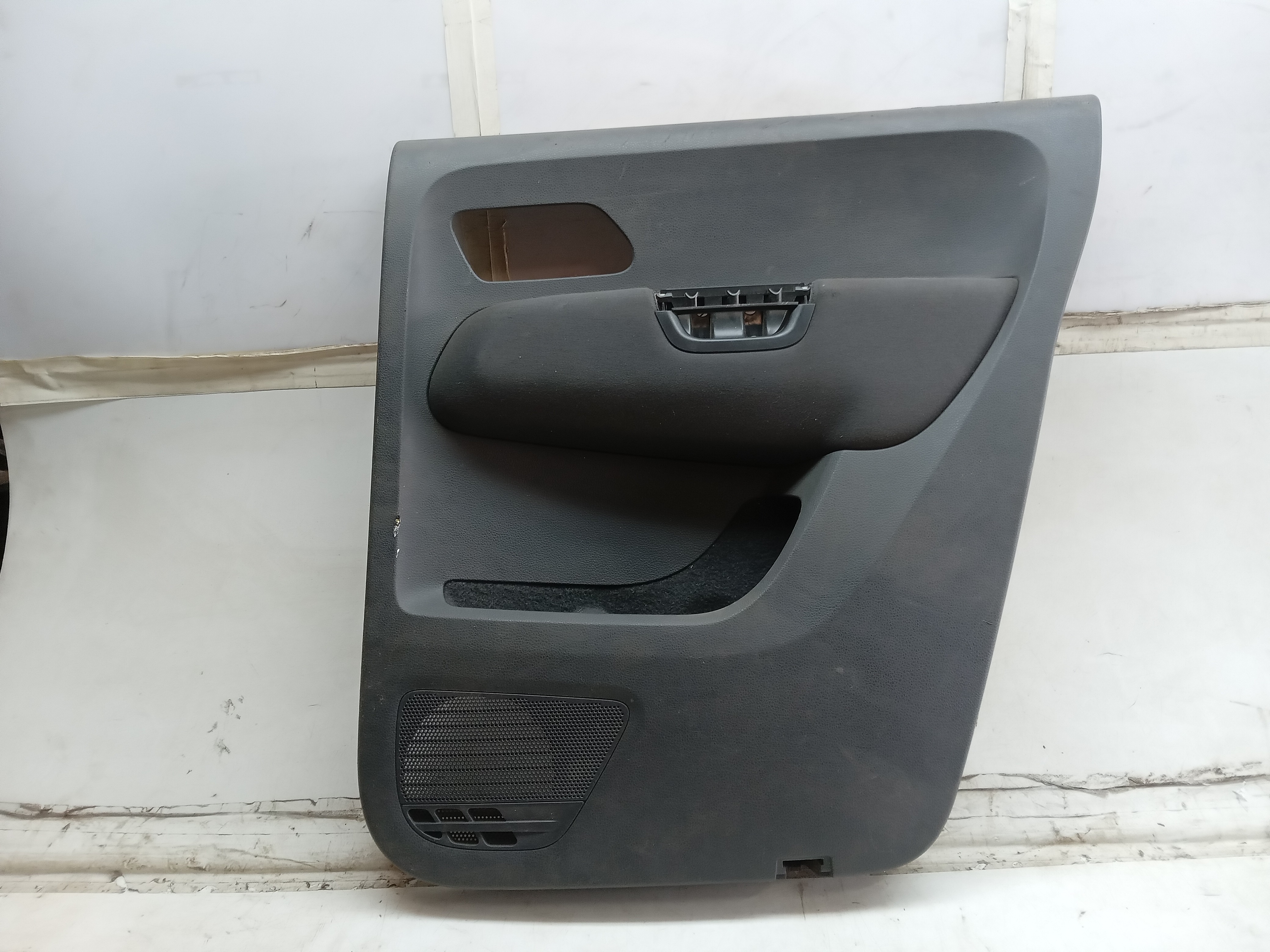 FORRO PORTA TRAS LD VW AMAROK 2012 1