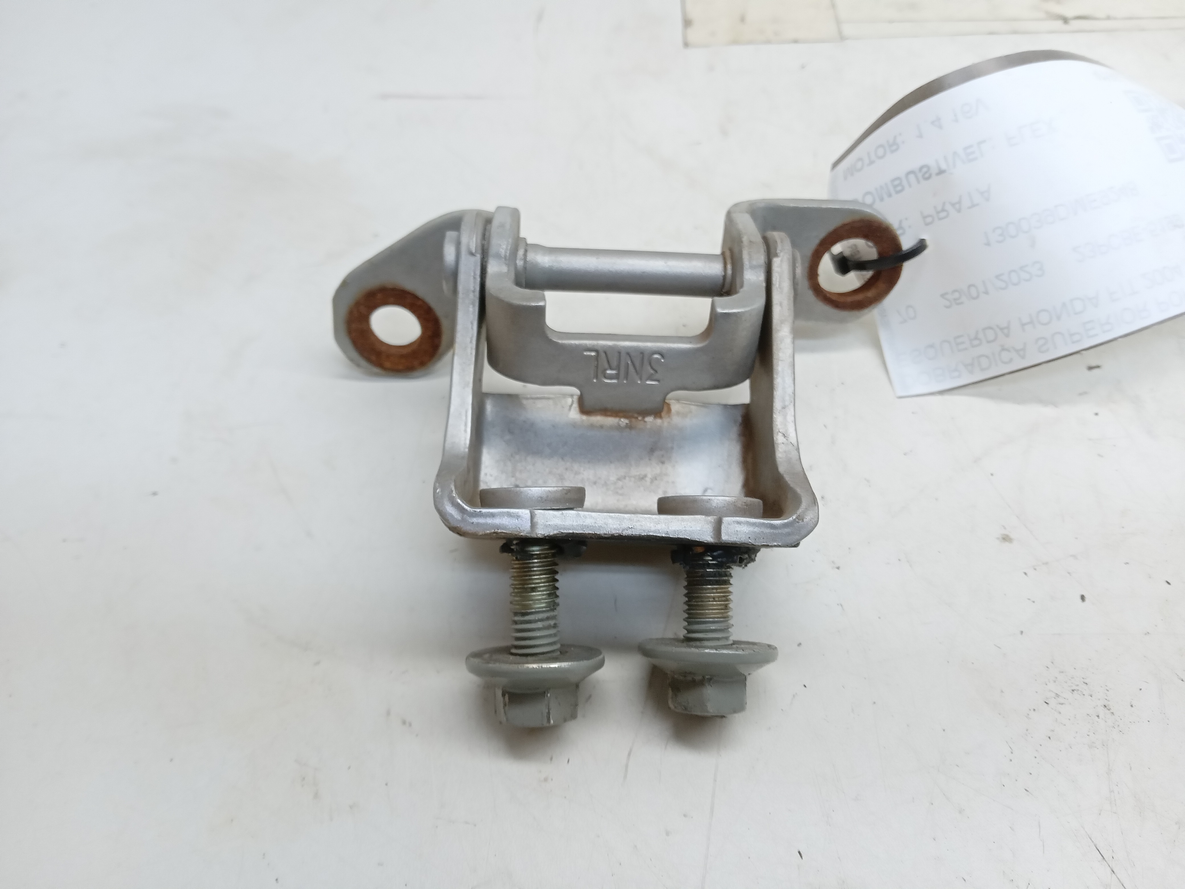 DOBRADIÇA SUPERIOR PORTA TRASEIRA ESQUERDA HONDA FIT 2004 1