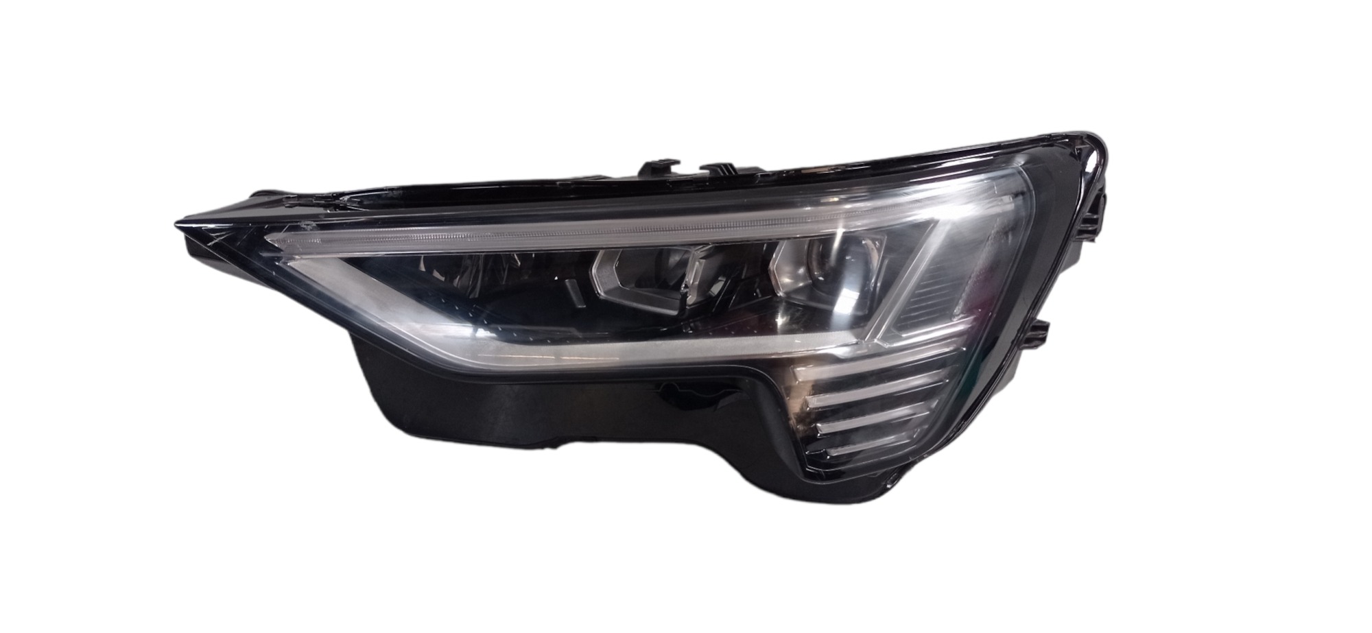 Farol Diant Esquerdo Audi E-tron 2020 2023 Com Led P/ Recu