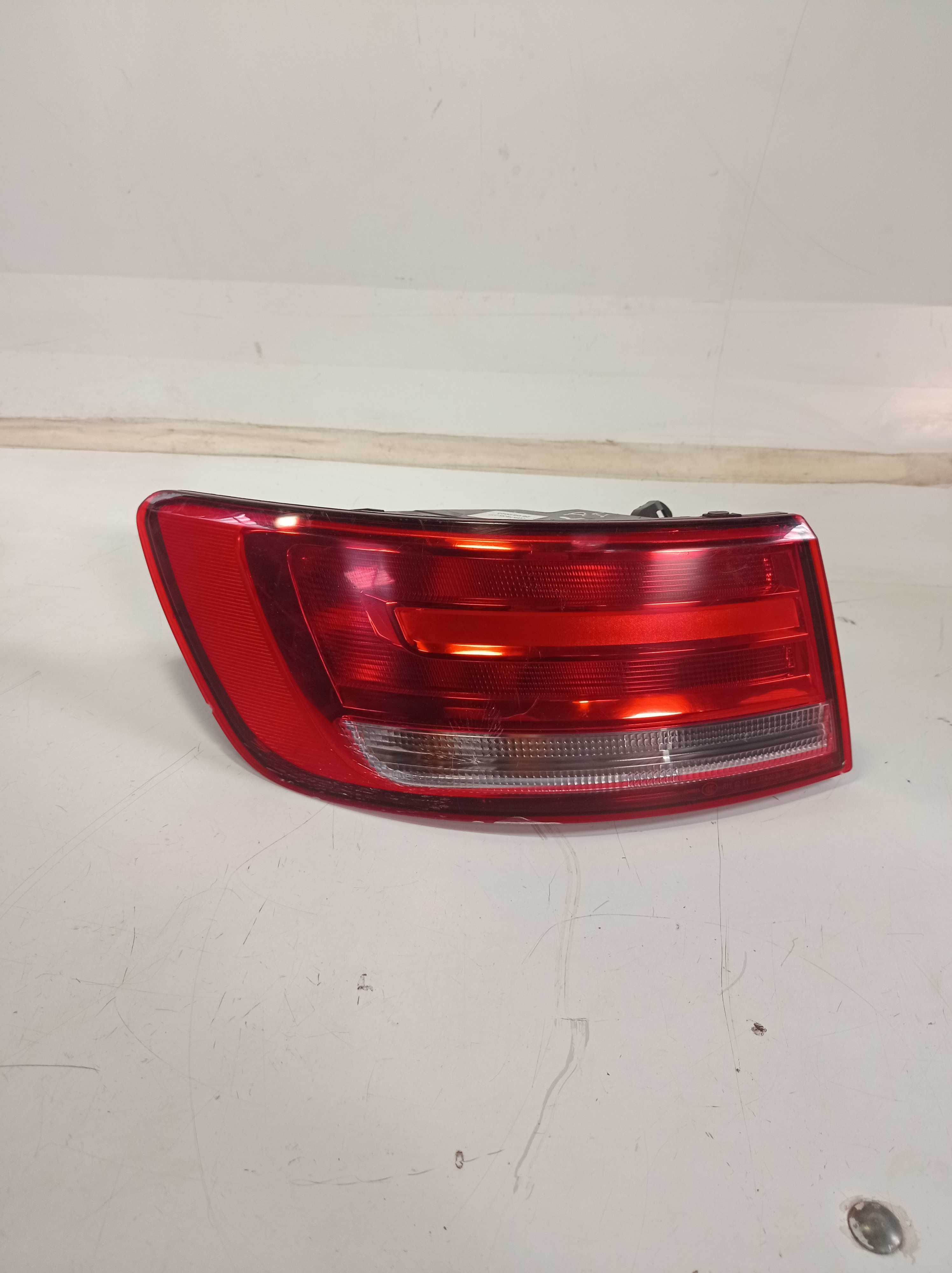 LANTERNA TRASEIRA ESQUERDA VOLKSWAGEN AUDI A4 2016 2017