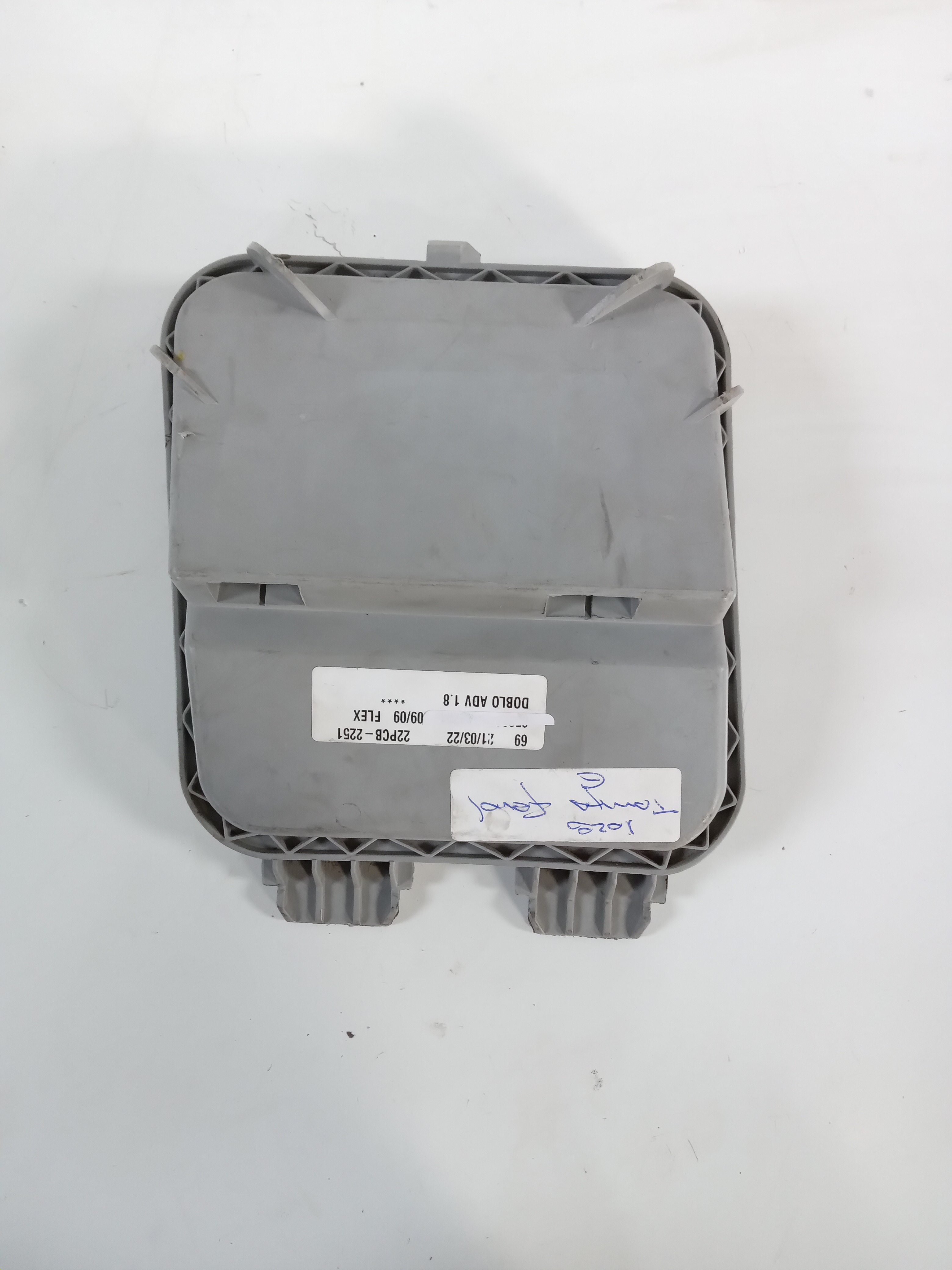 40540749 Tampa Farol Esquerdo Doblo 2005/2008