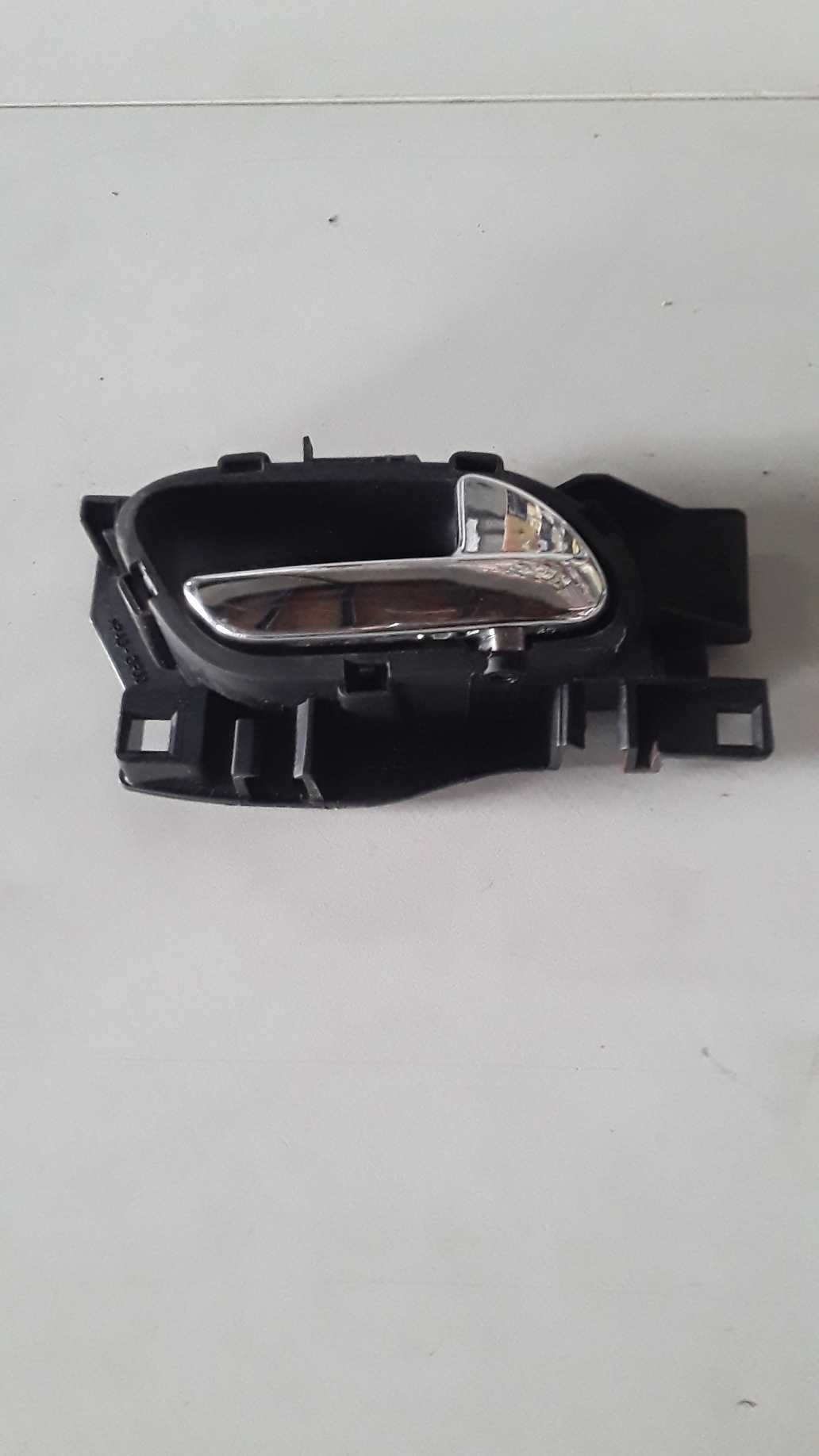 Maçaneta Interna Porta Dianteira Direita Citroen Ds3 2012 1