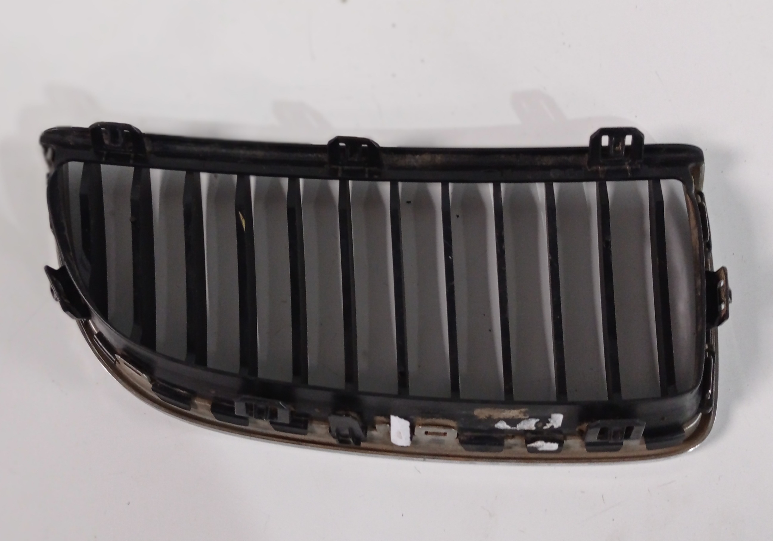 22405910 Grade Dianteira Esquerda Bmw Serie 3 320 2007 2