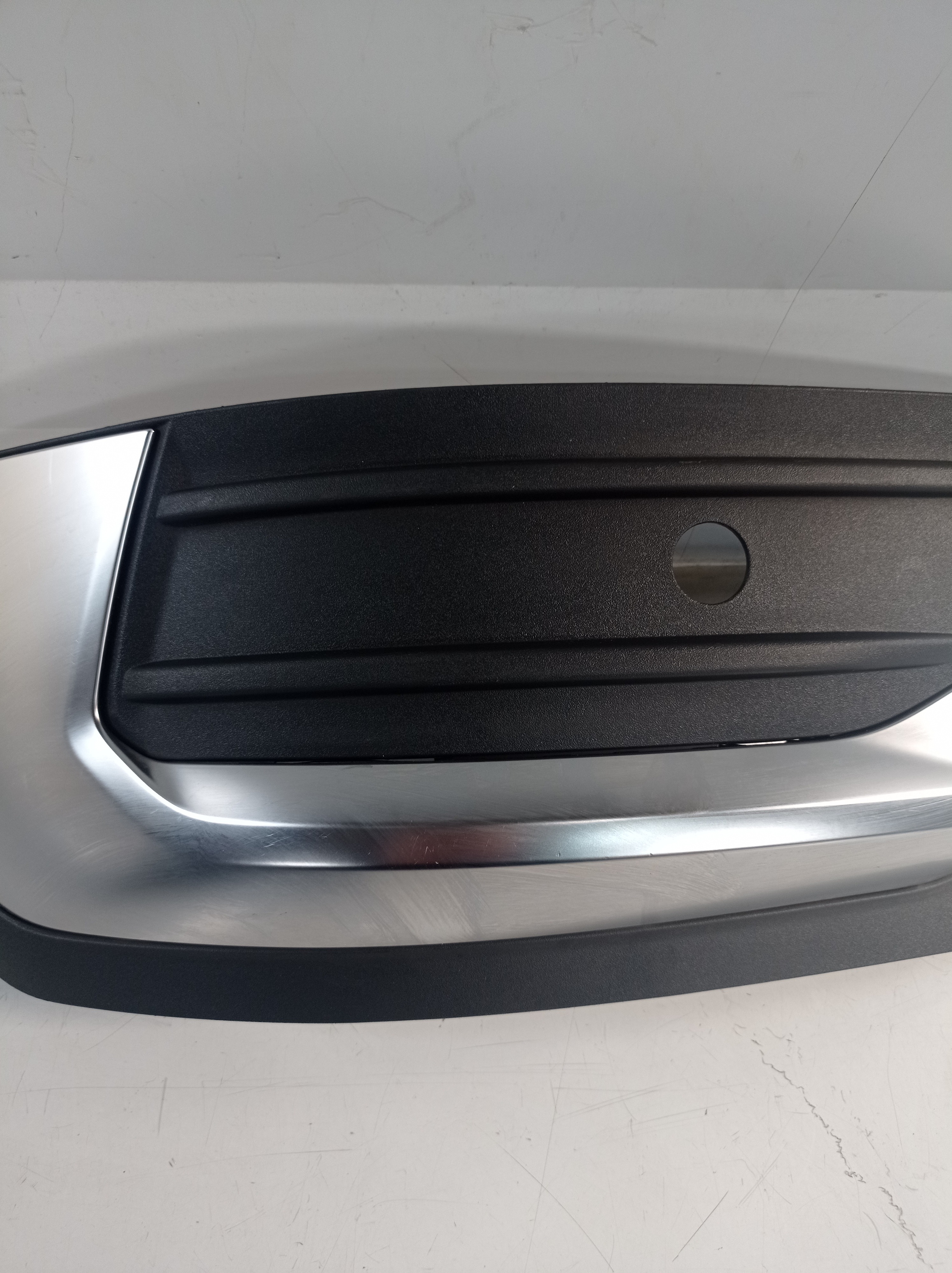 80f807319 Moldura Parachoque Tras Esq Audi Q5 Sportback 5