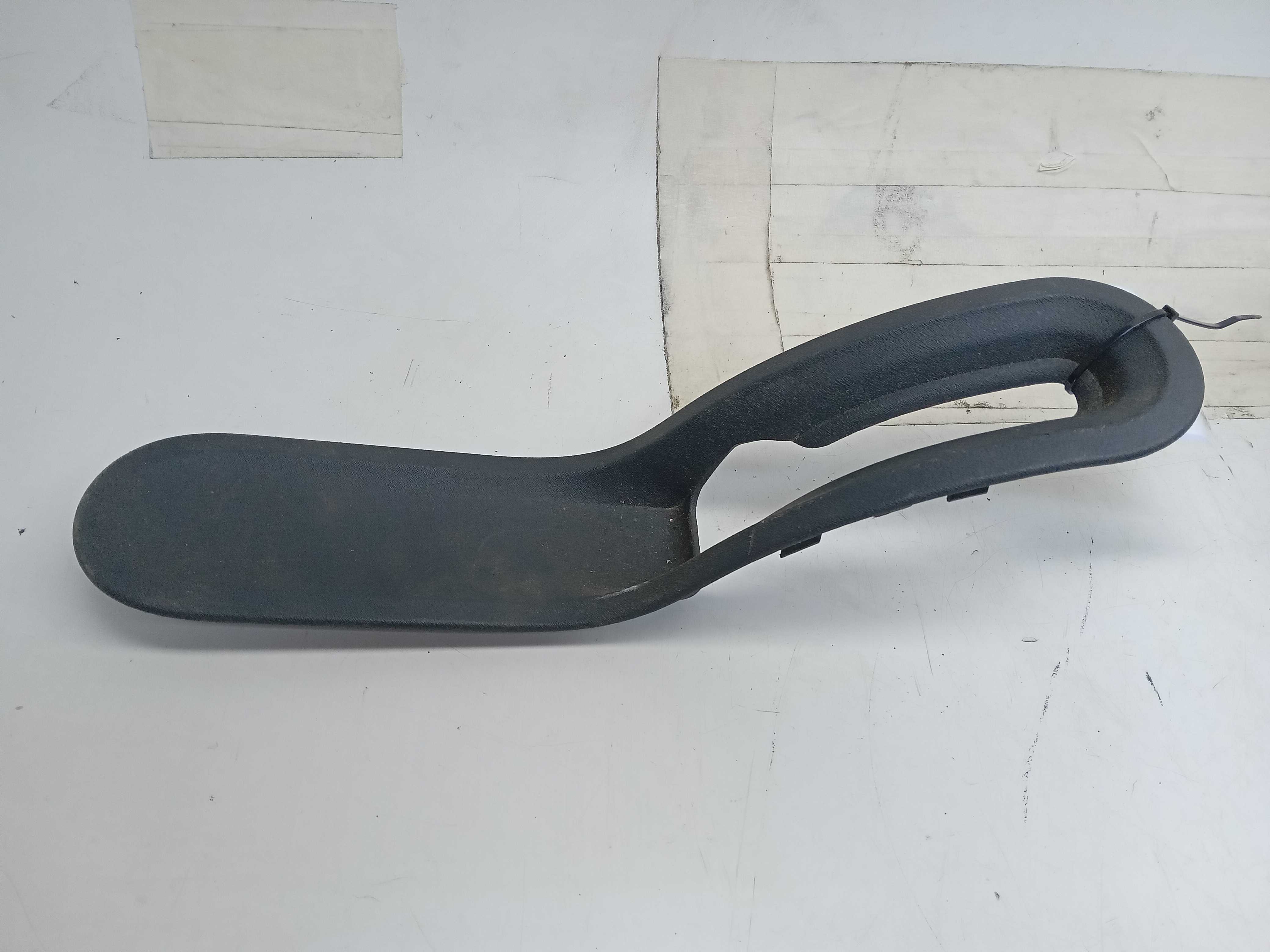 MOLDURA FREIO MÃO CITROEN C3 2005 1