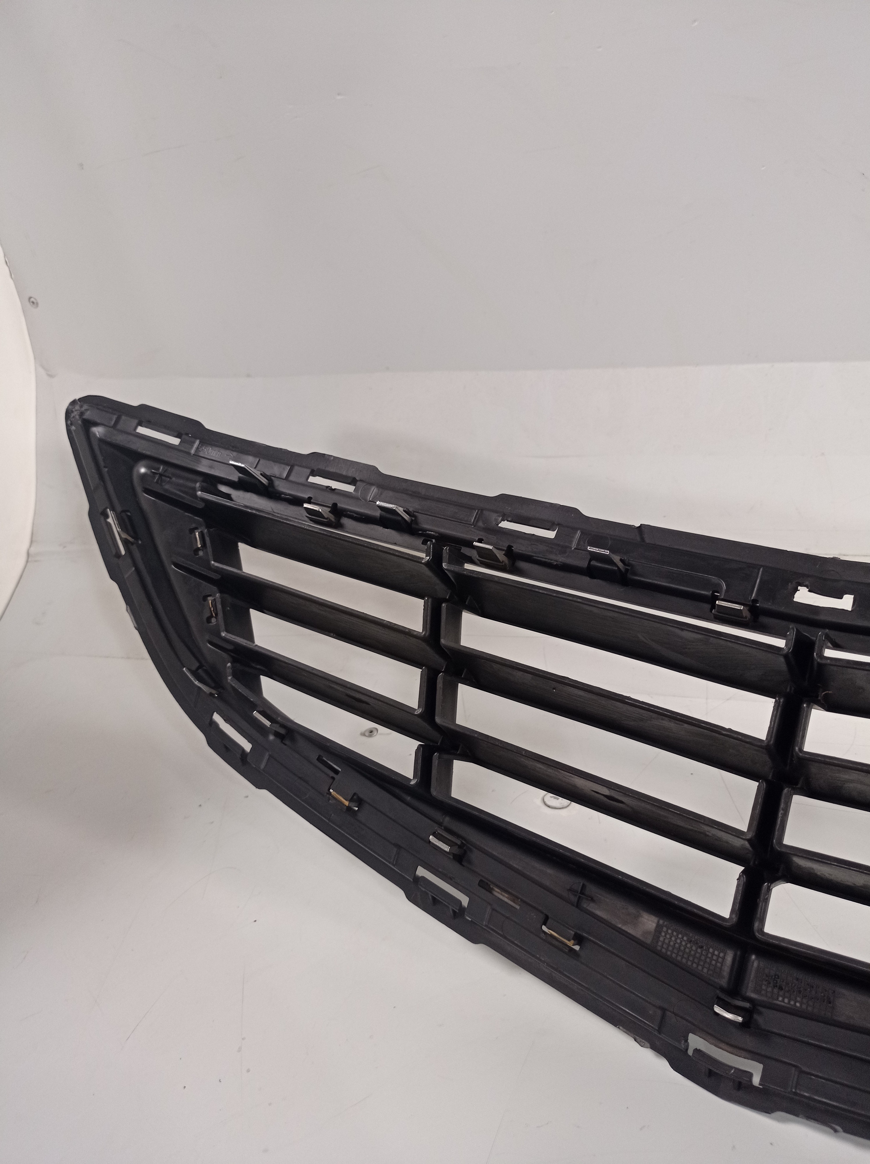 52047314 Grade Parachoque Dianteiro Chevrolet Onix 2012 2016 6