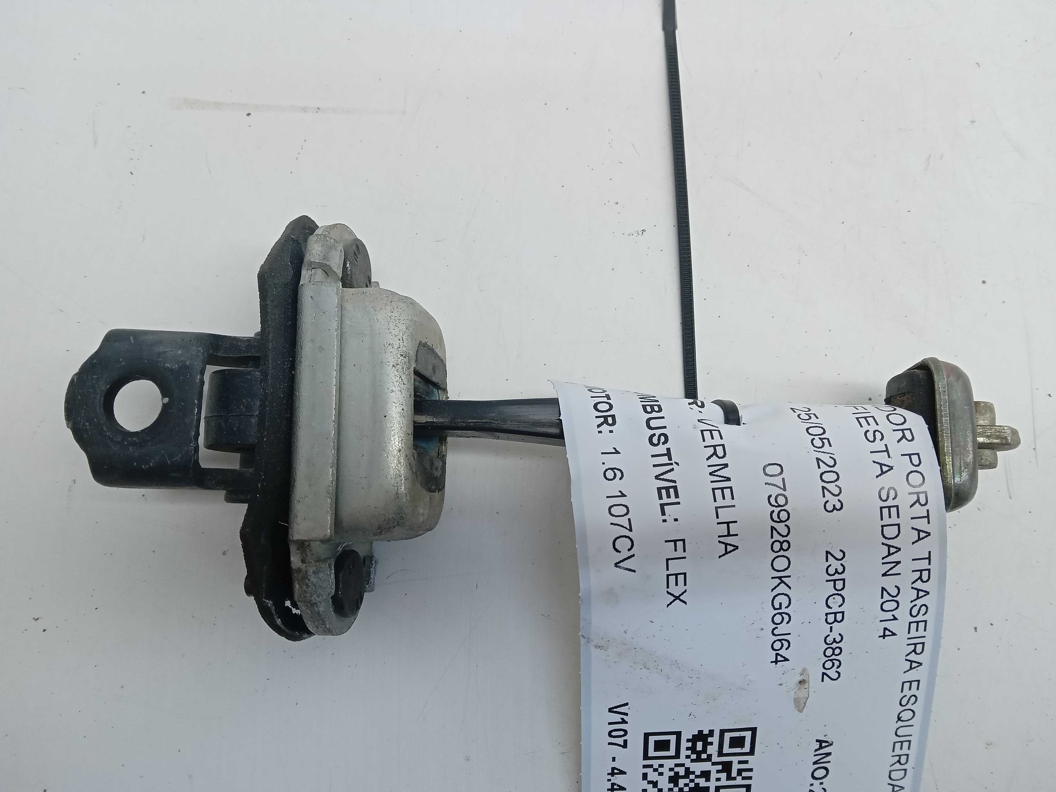 LIMITADOR PORTA TRASEIRA ESQUERDA FORD FIESTA SEDAN 2014 2