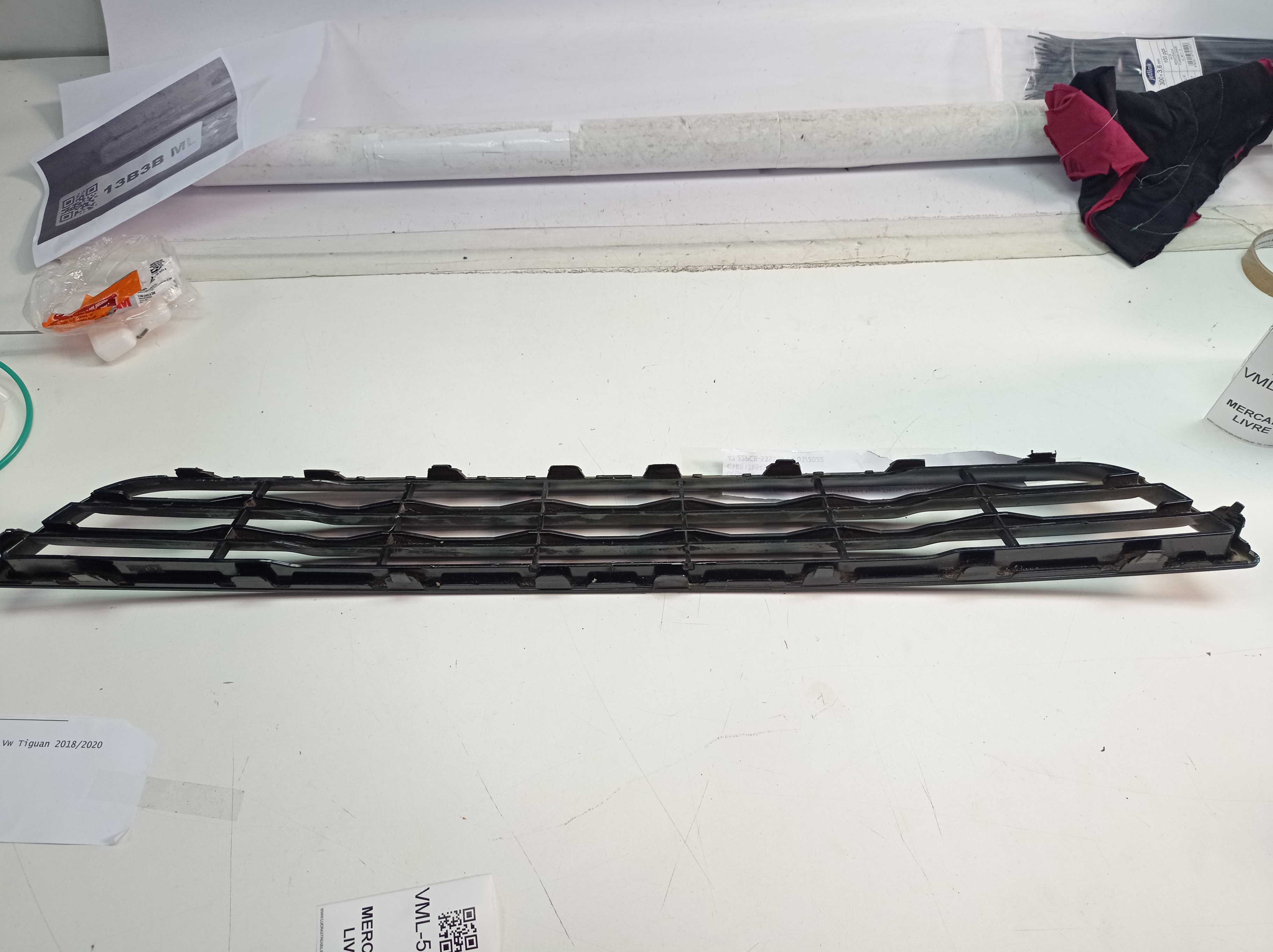 Grade Inf Parachoque Diant Ford Fiesta 13 14 C1bb17k945aaw 1
