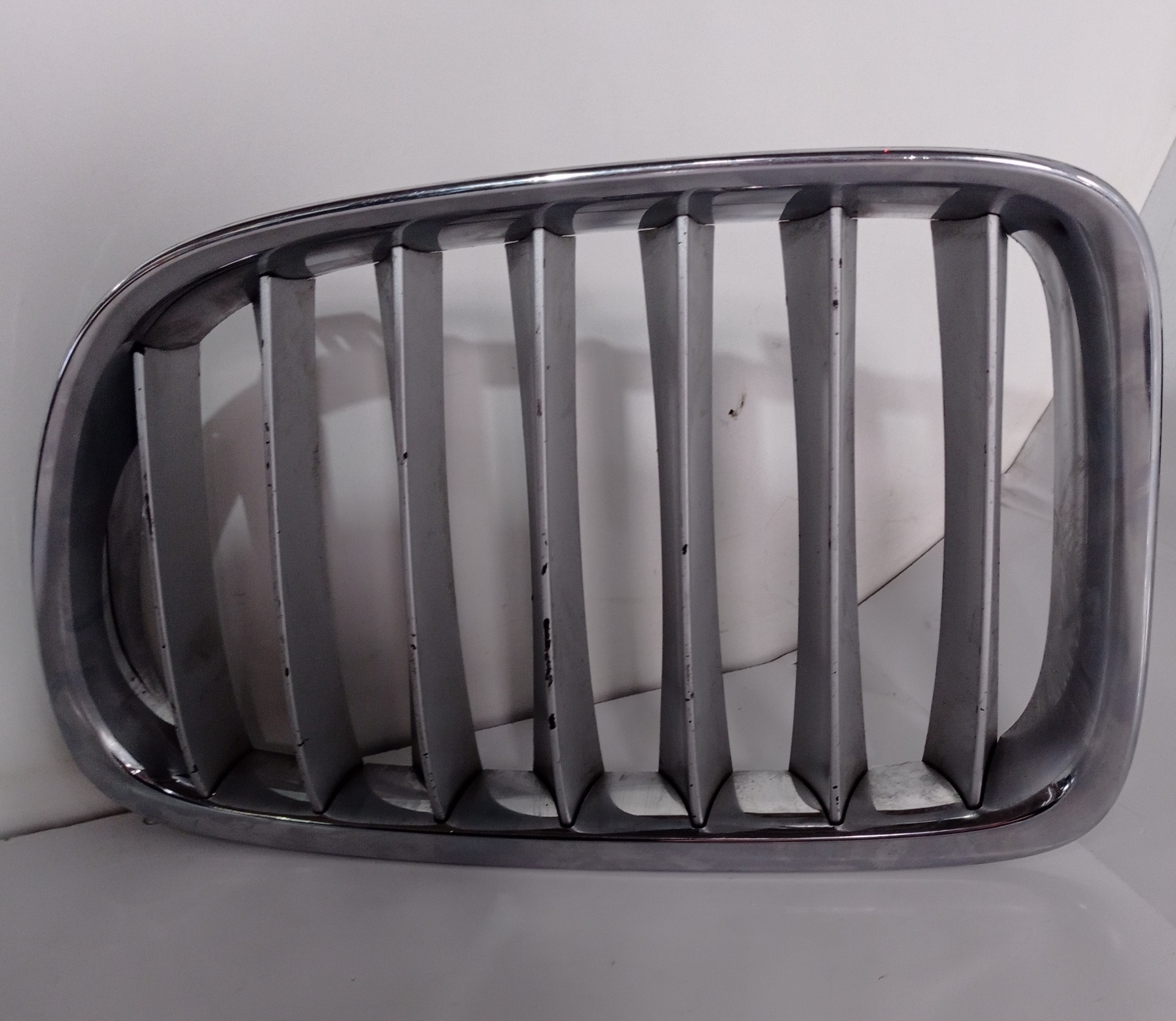 51112993307 Grade Frontal Bmw X1 2012 3