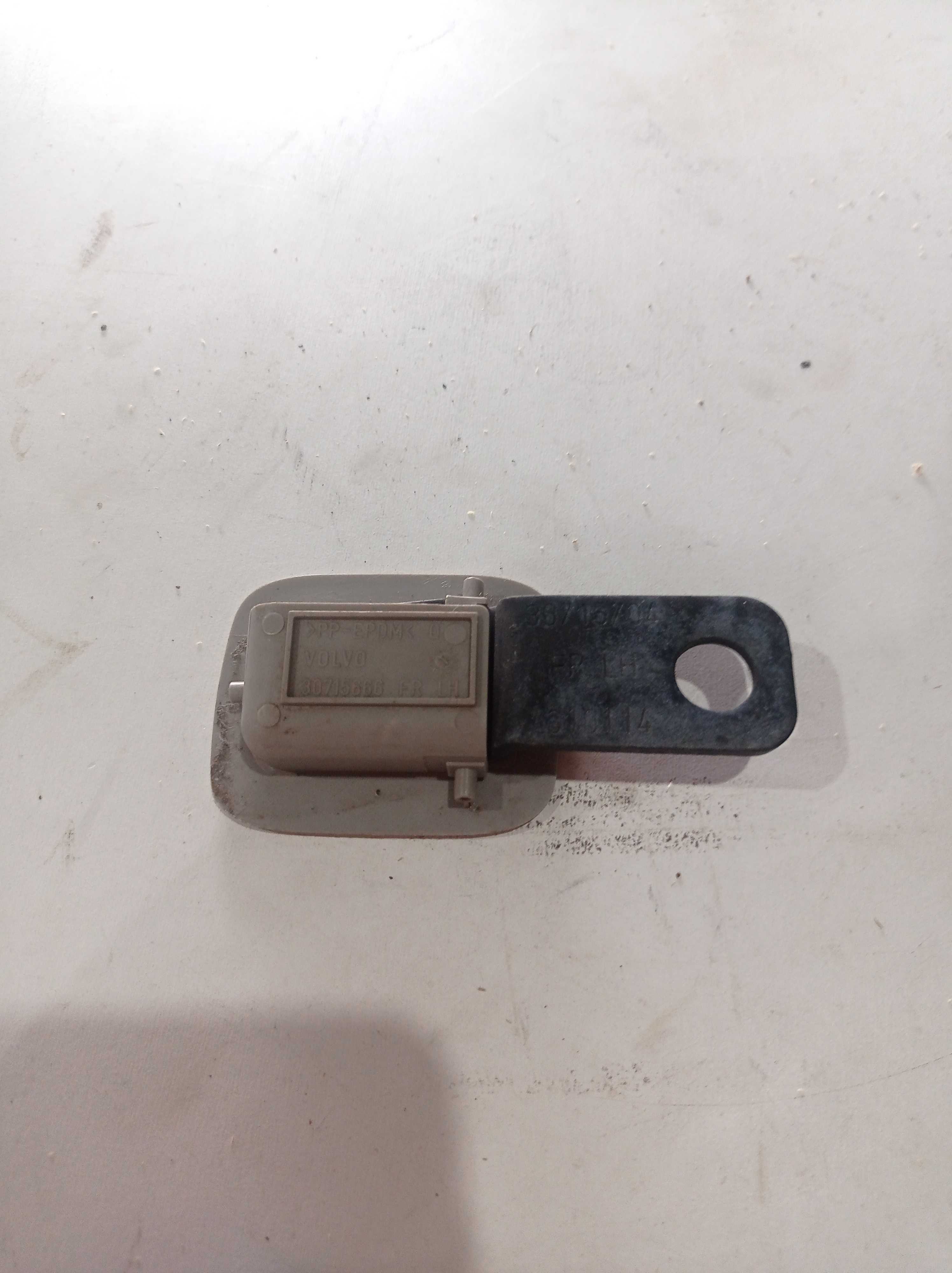 SUPORTE ESQUERDO COBERTURA TETO VOLVO XC60 2010 2