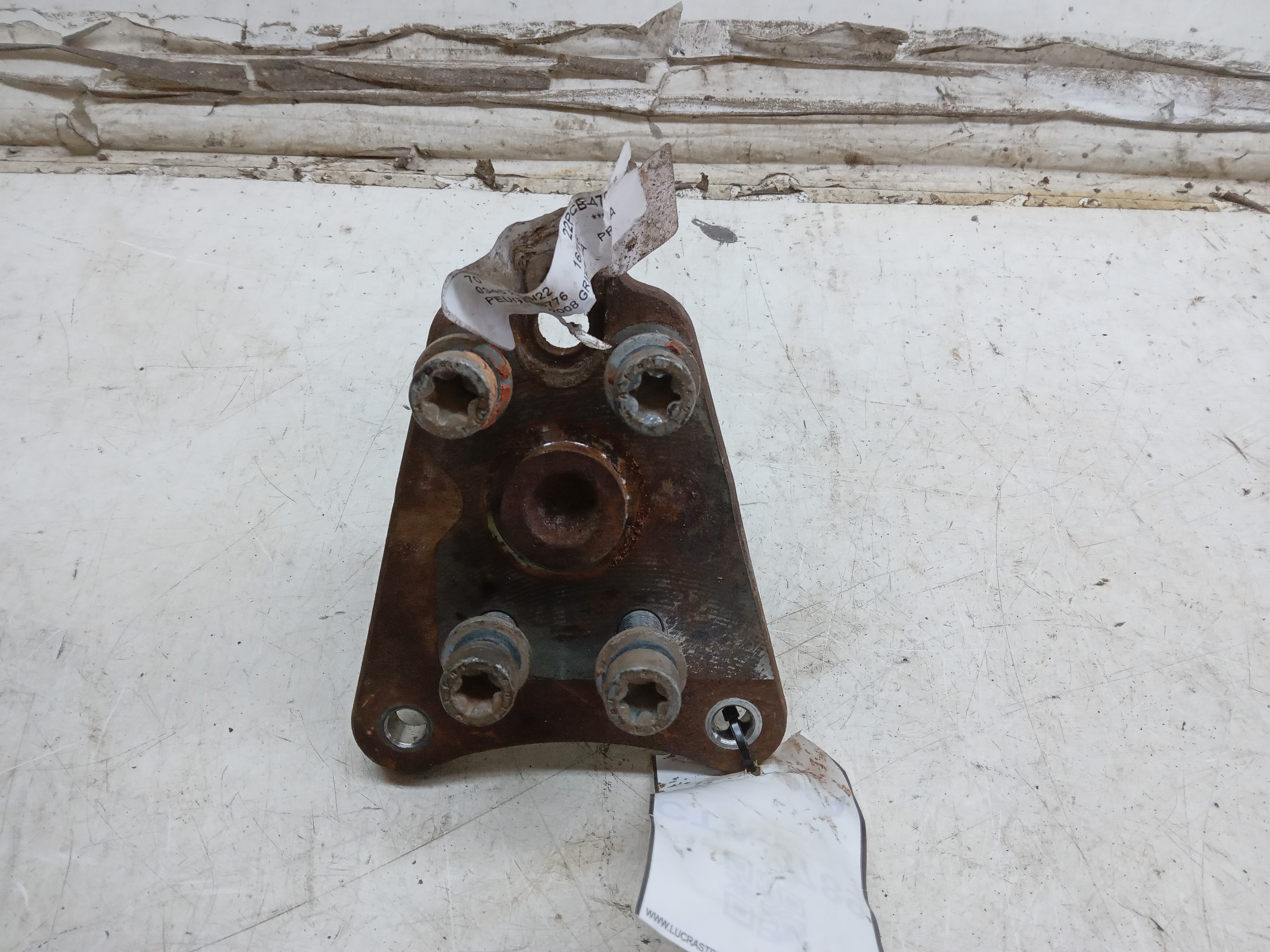 CUBO RODA TRASEIRA PEUGEOT 2008 2016 2