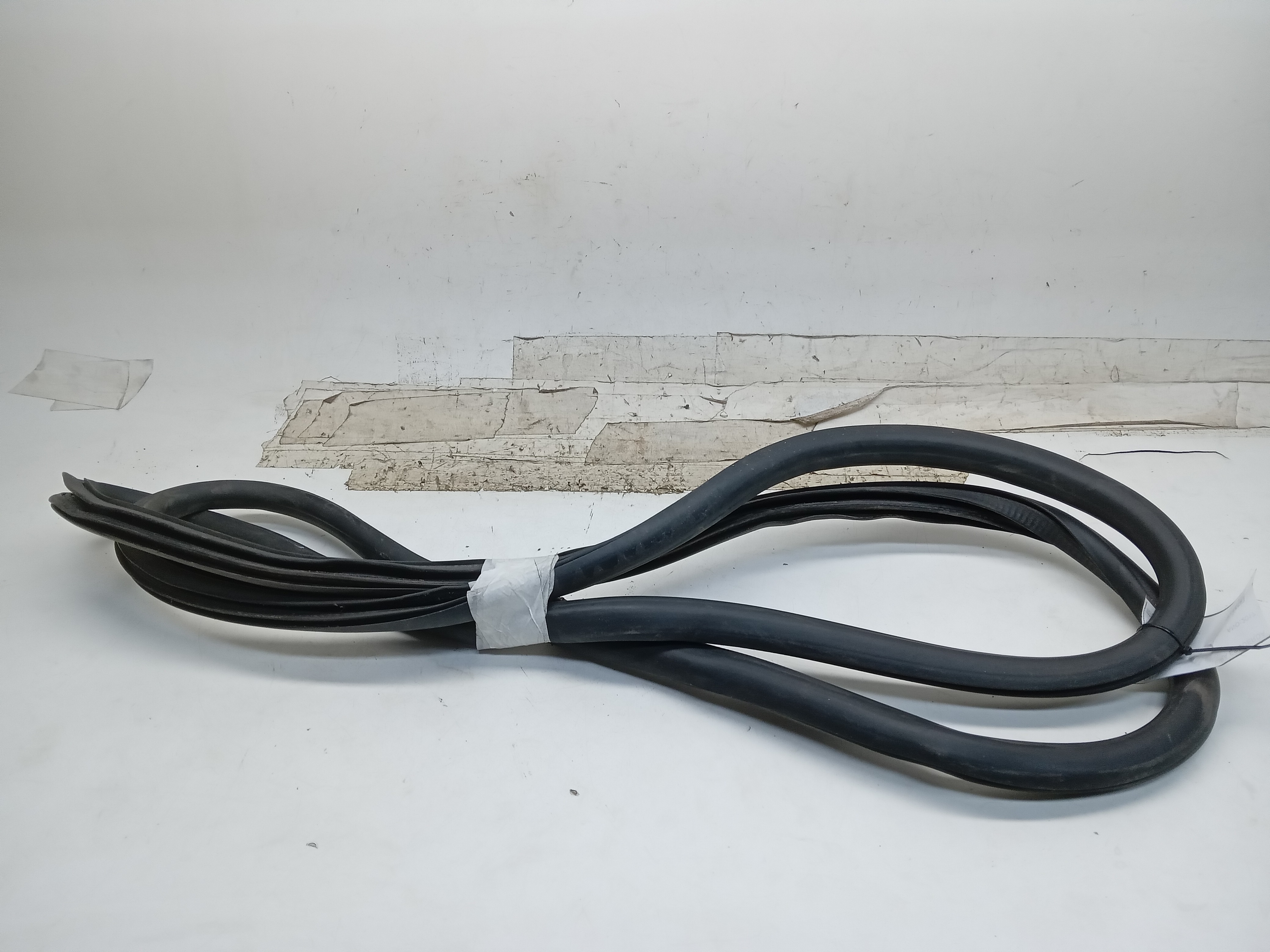 BORRACHÃO PORTA DIANTEIRA ESQUERDA CHEVROLET SPIN 2018 1