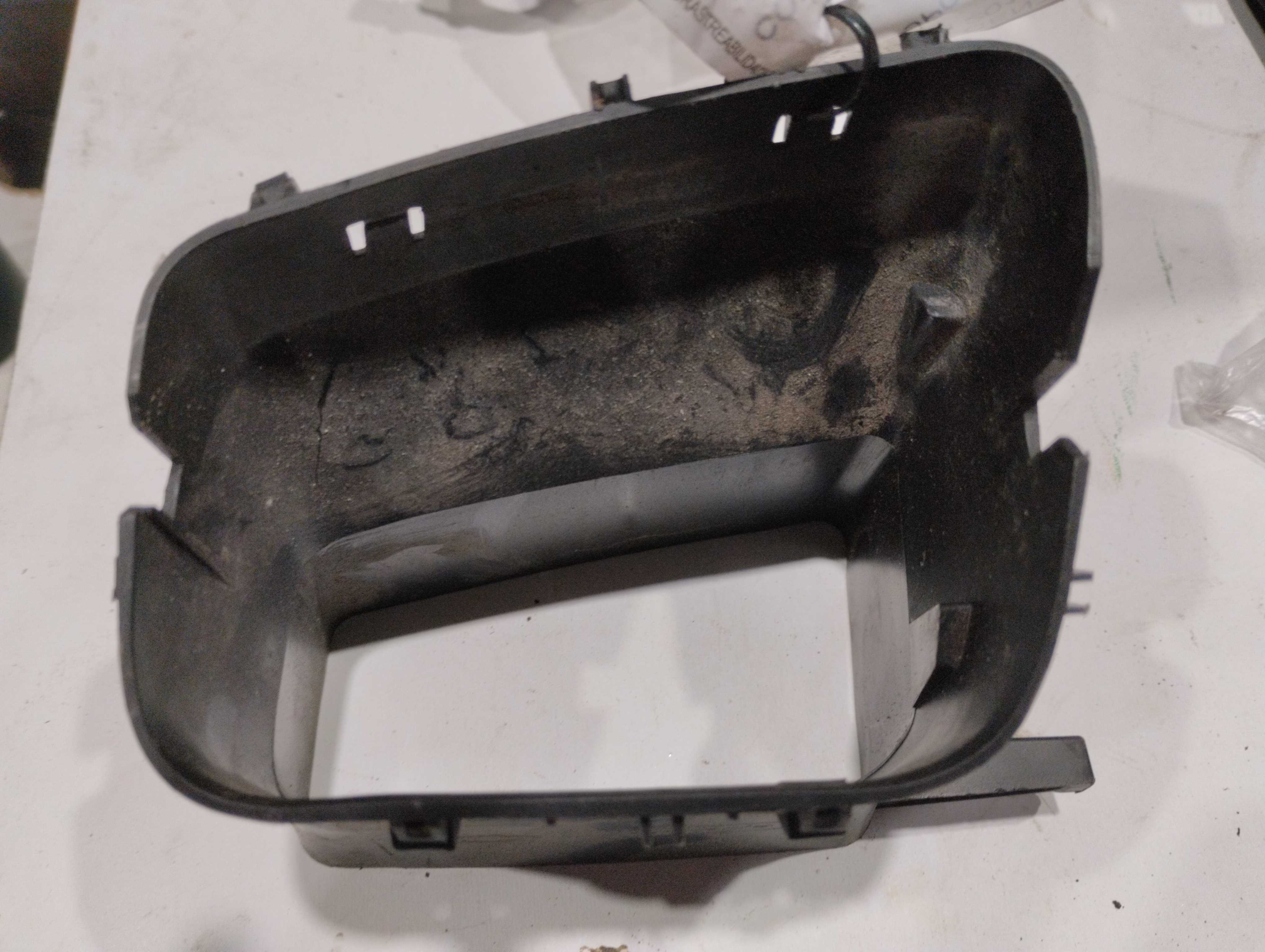 DIFUSOR CENTRAL DIREITO RENAULT FLUENCE 2011 3