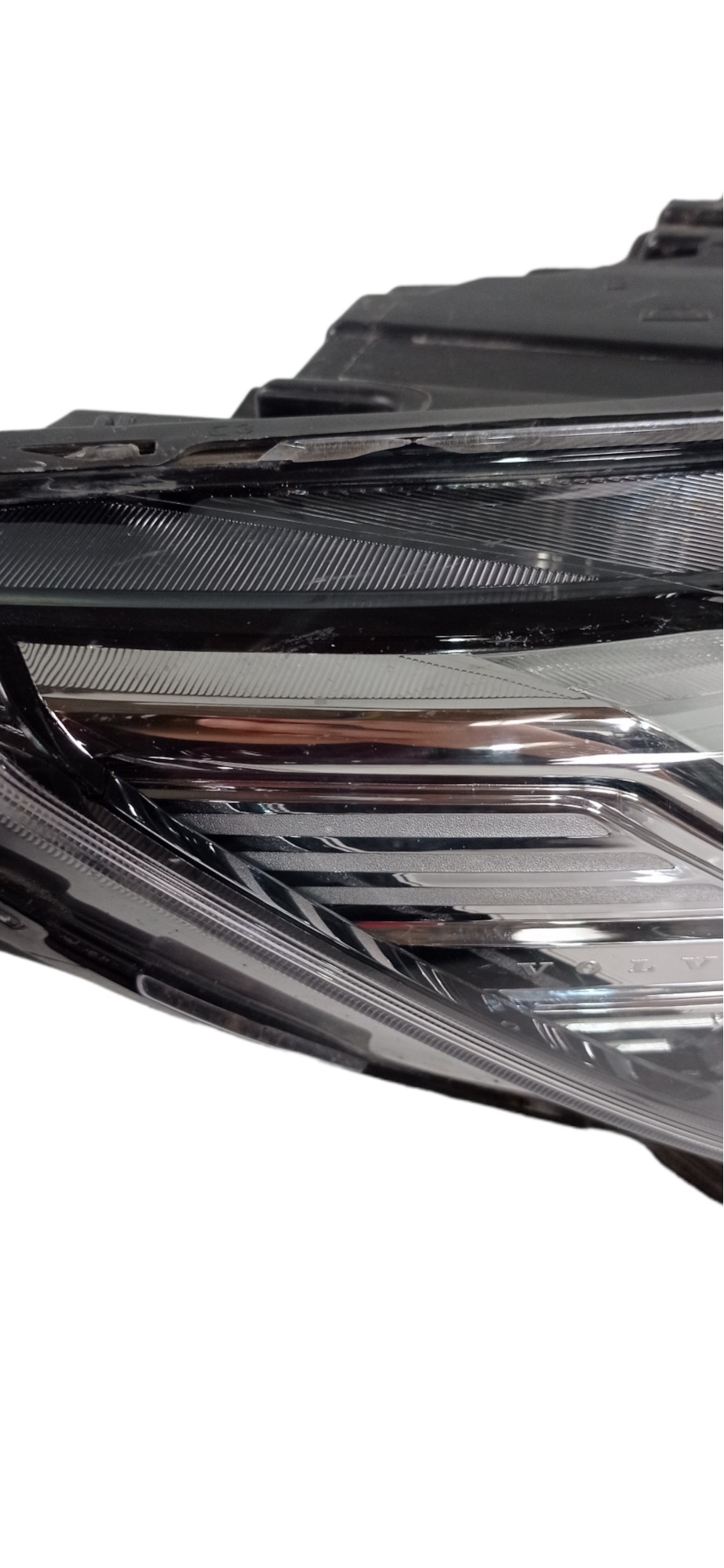 Farol Direito Volvo Xc40 2018 A 2021 Para Recuperar 4