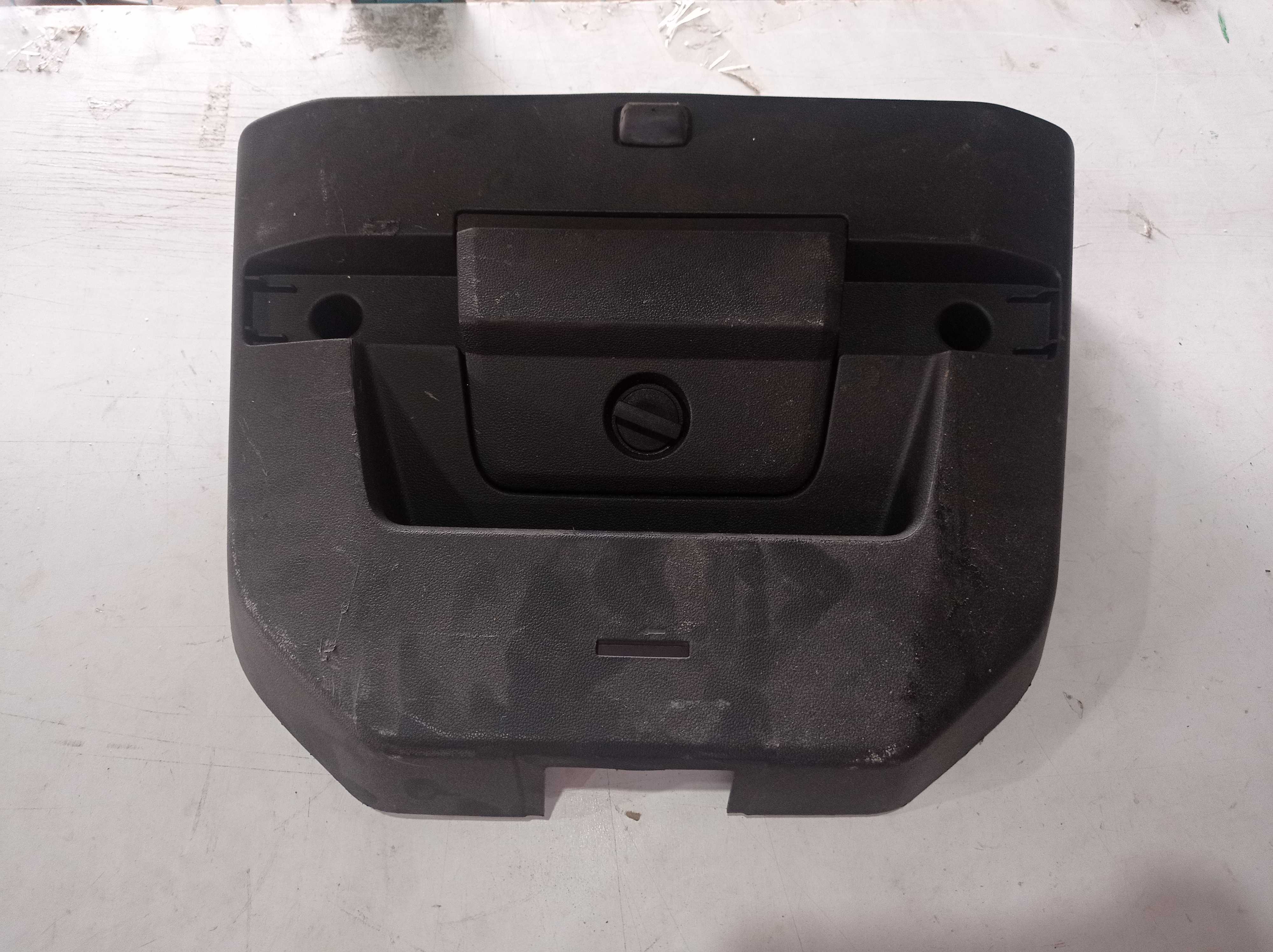 MOLDURA ACABAMENTO TAMPA TRASEIRA VW POLO 2018 1