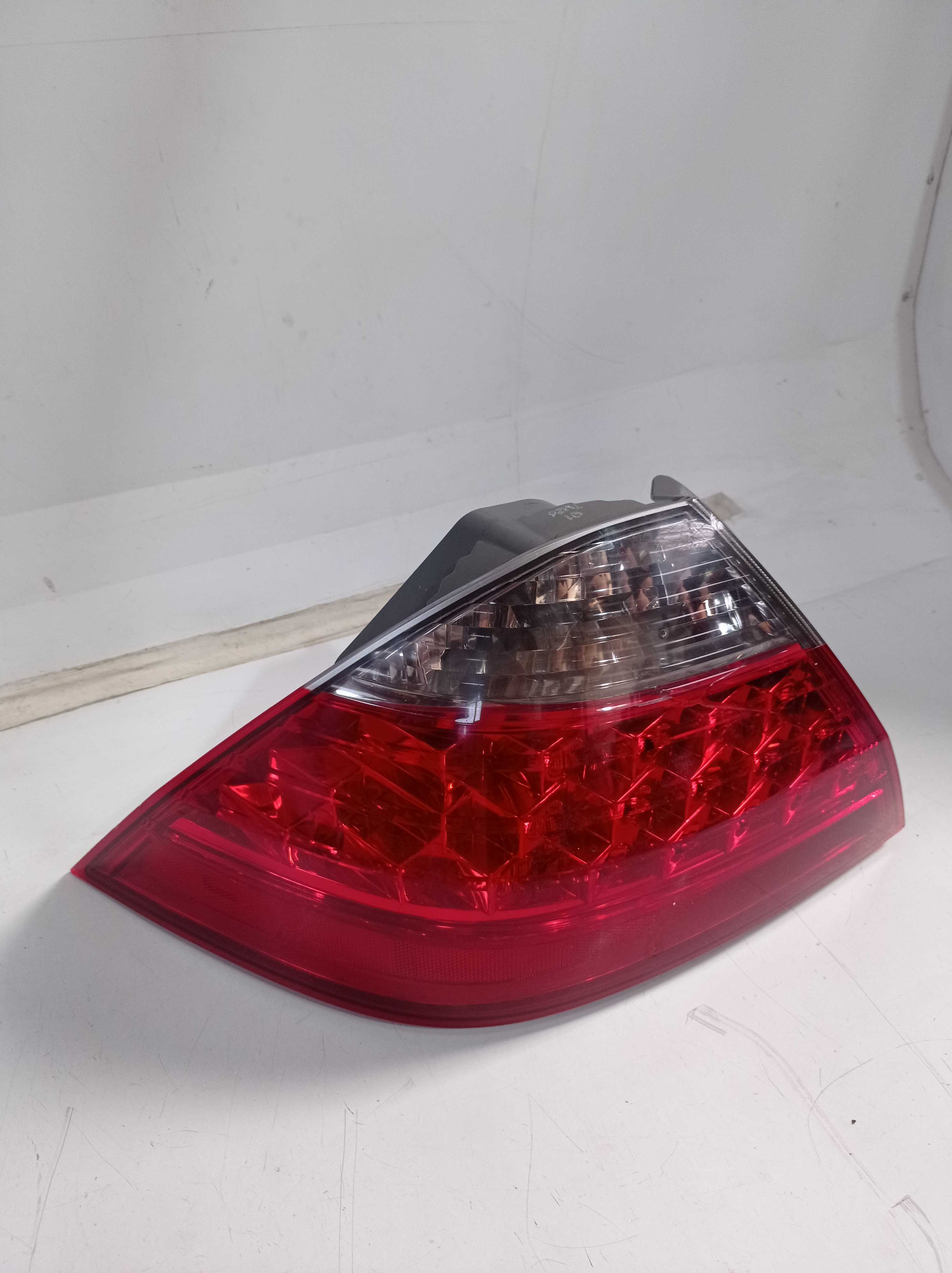 LANTERNA TRASEIRA ESQUERDA HONDA ACCORD 2005 3